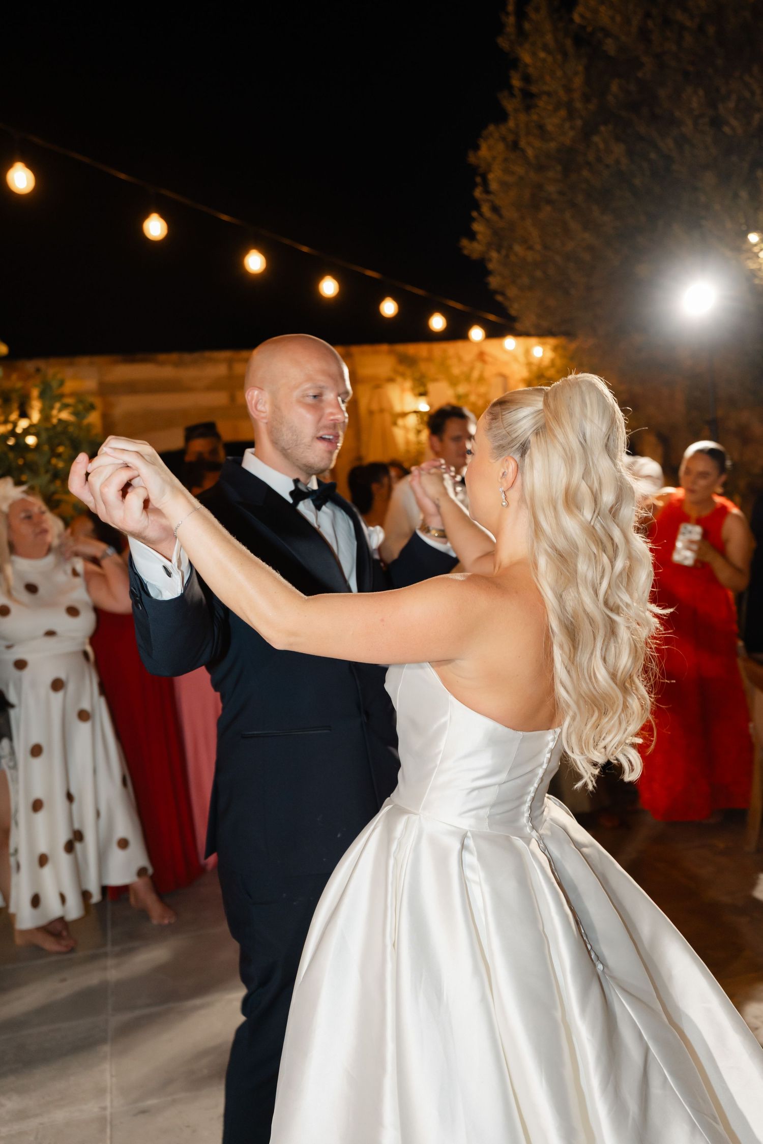 elegant wedding couple portrait