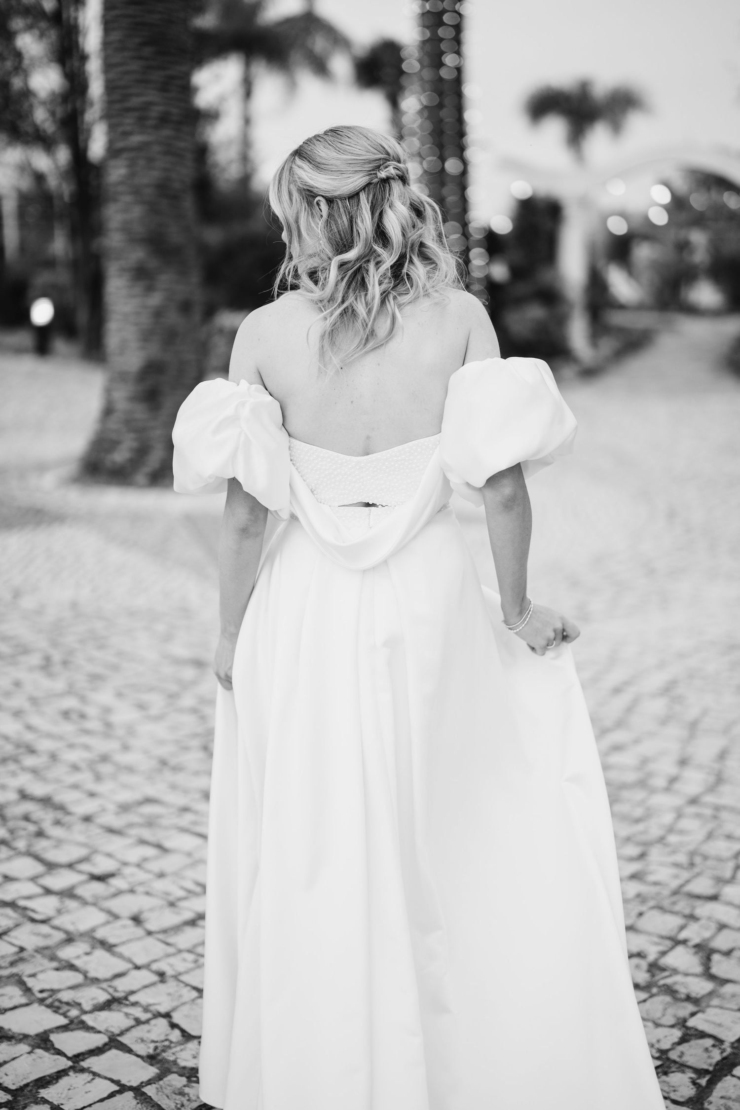 elegant bride portrait Portugal wedding