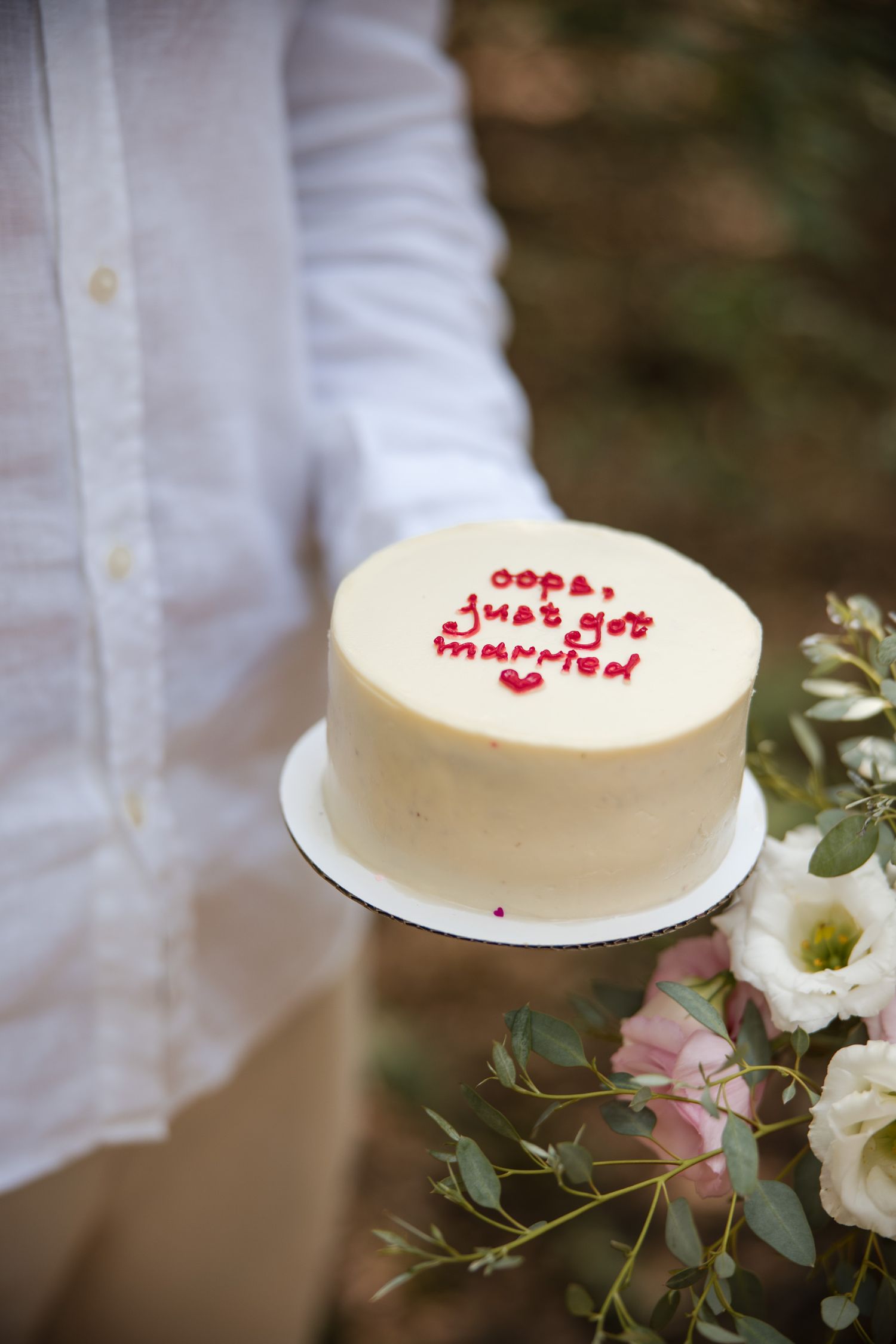Photo of small cake at intimate elopement in Sofia with 
