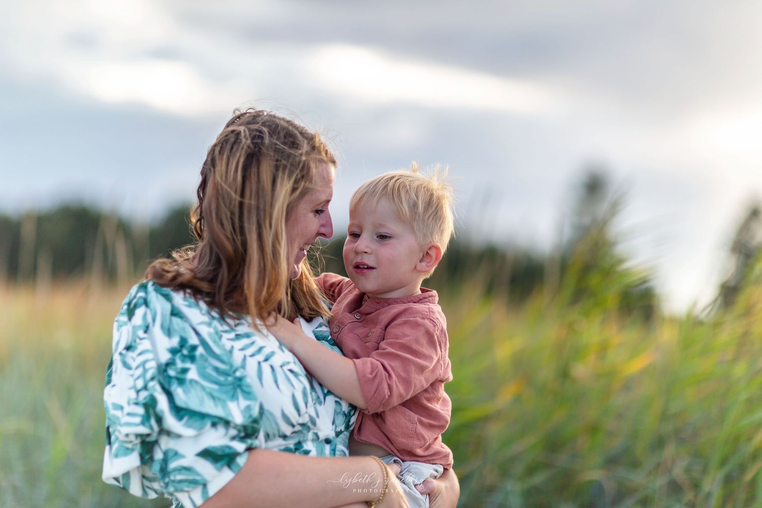 Familjefotografering vid havet