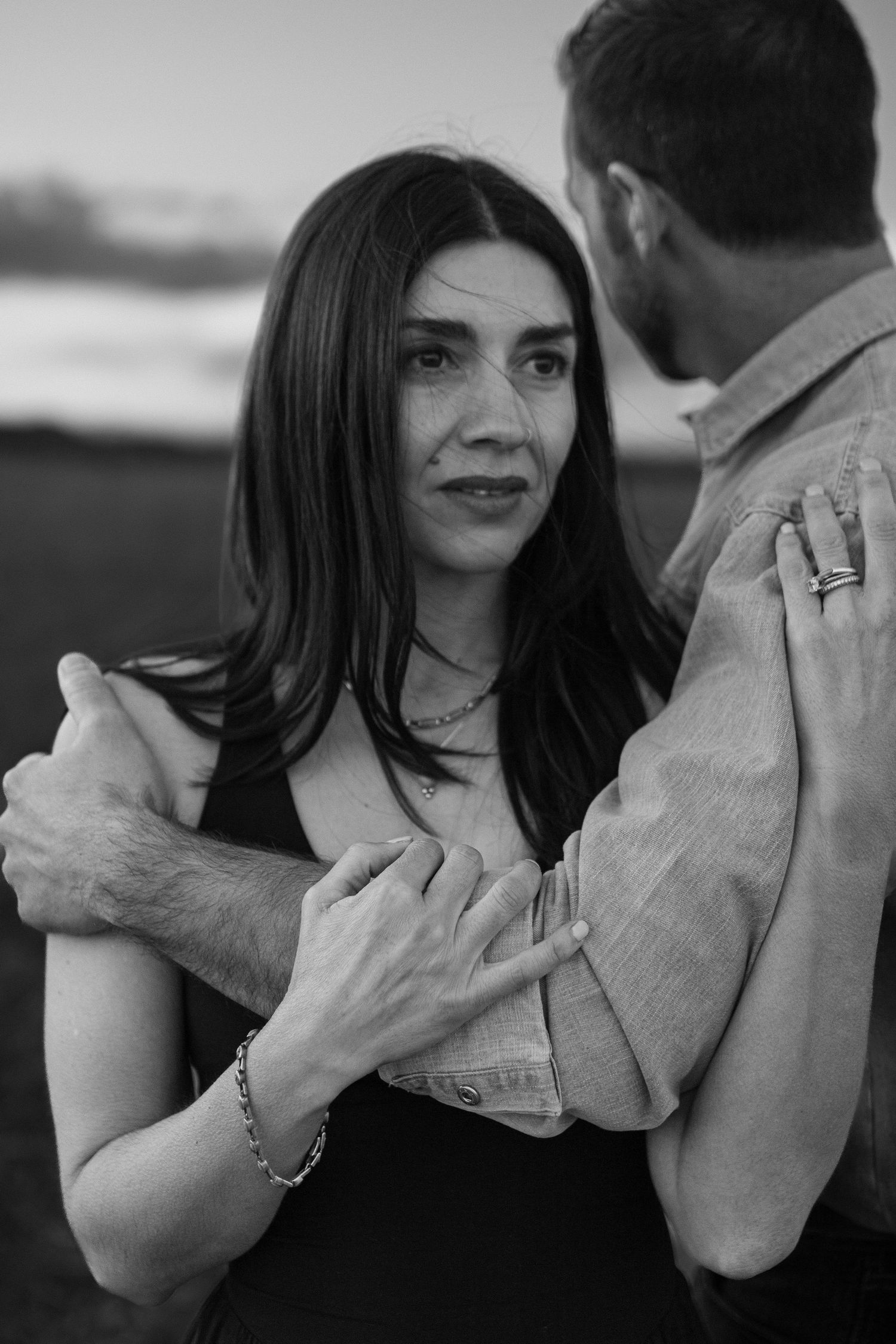romantic outdoor couples photos in Denver Colorado