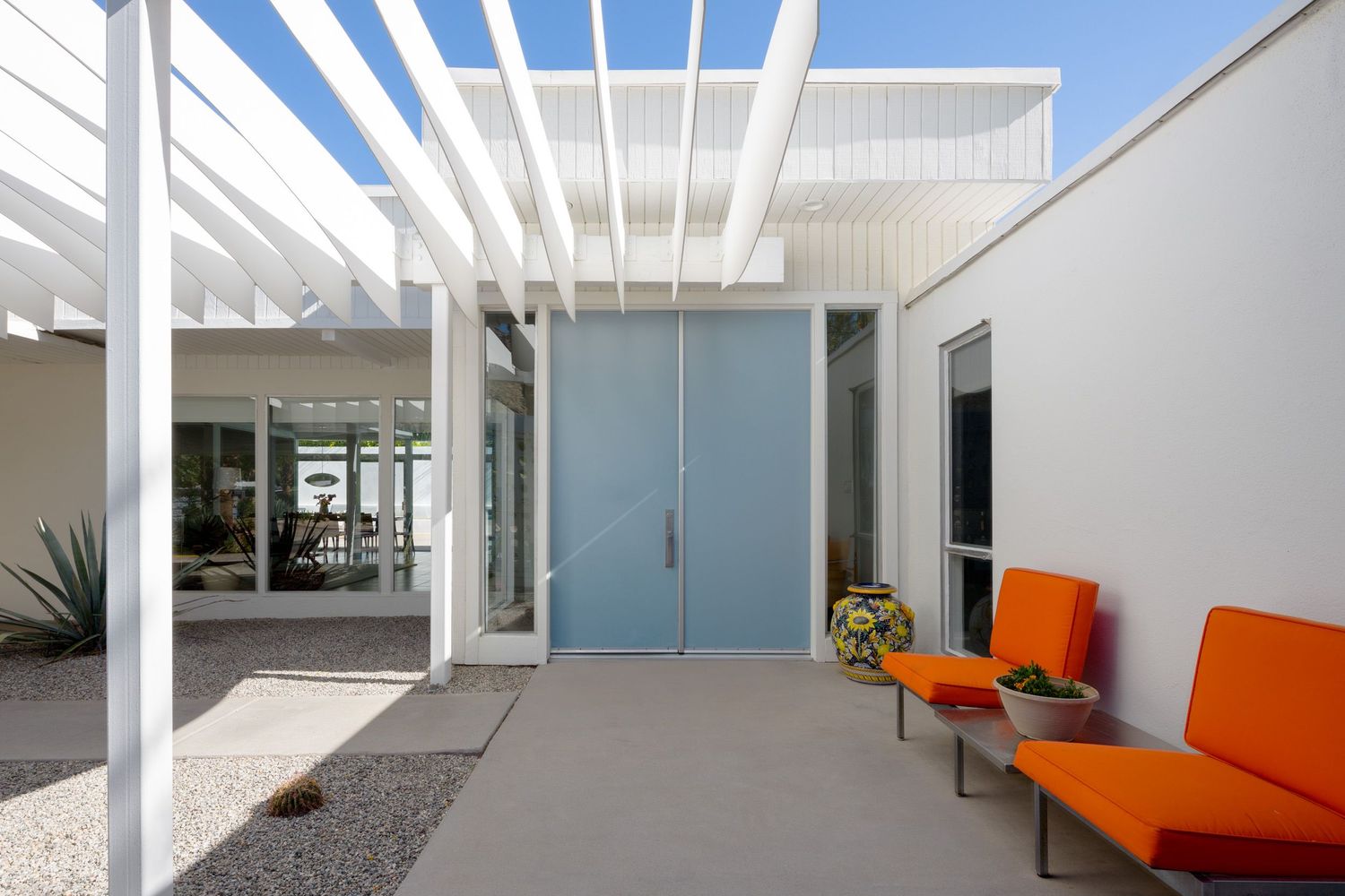 1 point perspective of the front entry before renovation