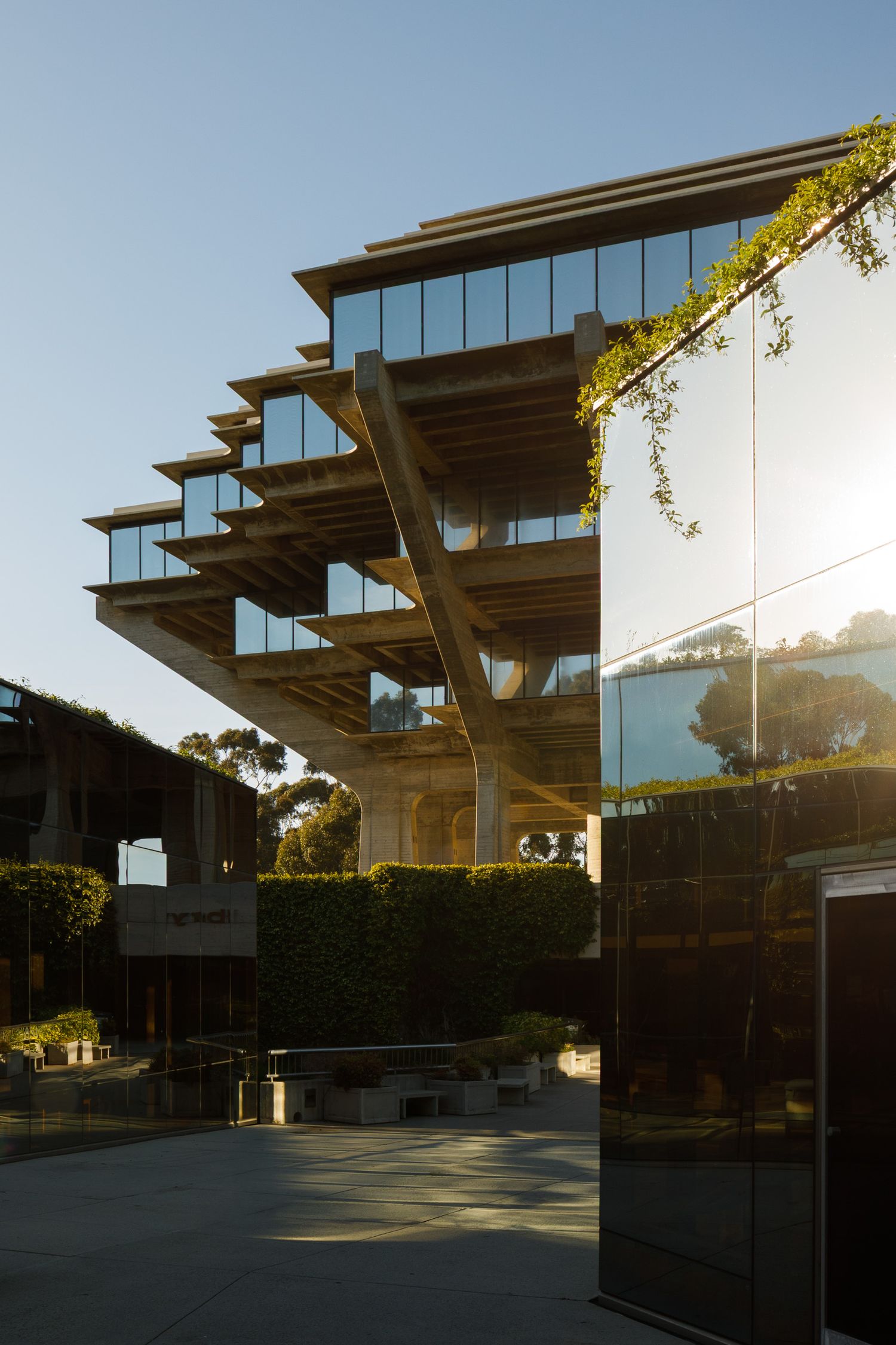 Entering Geisel Library by William Pereira at University of California, San Diego.