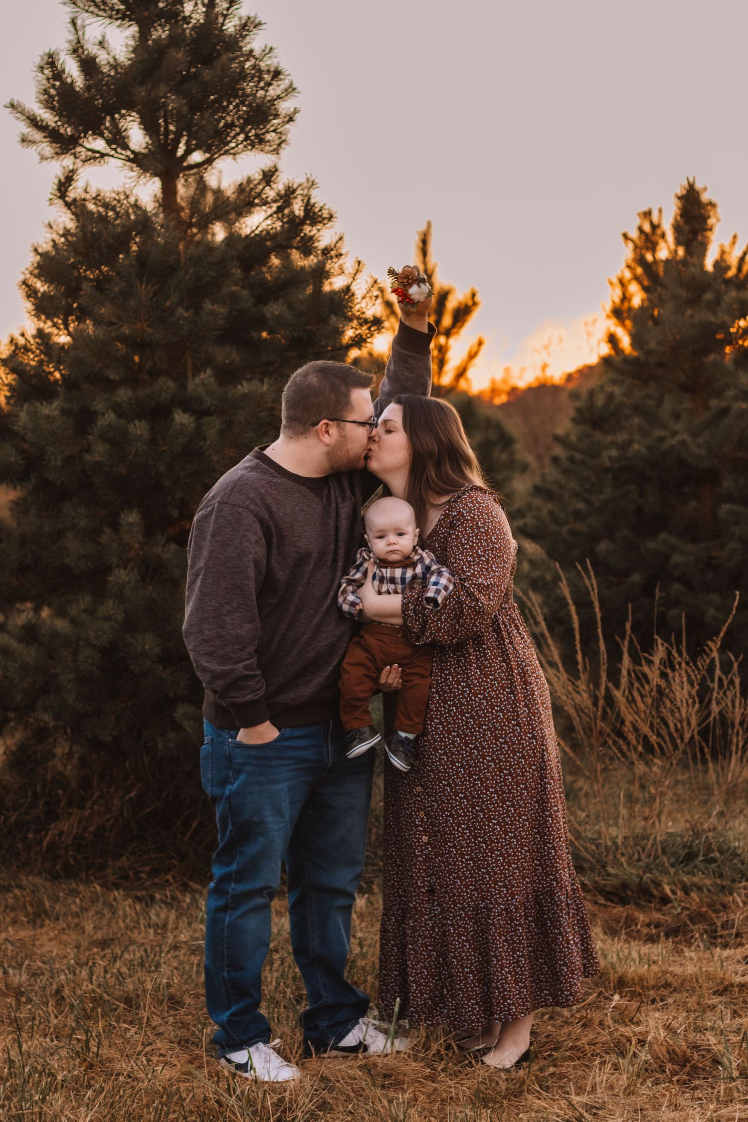 Family with their newborn child outdoor session in lewis county Washington