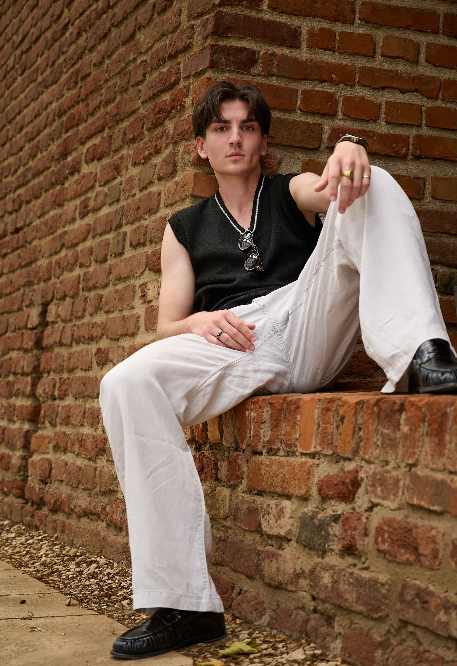 Portret masculin într-un cadru natural realizat la Bastioul Theresia din Timișoara.