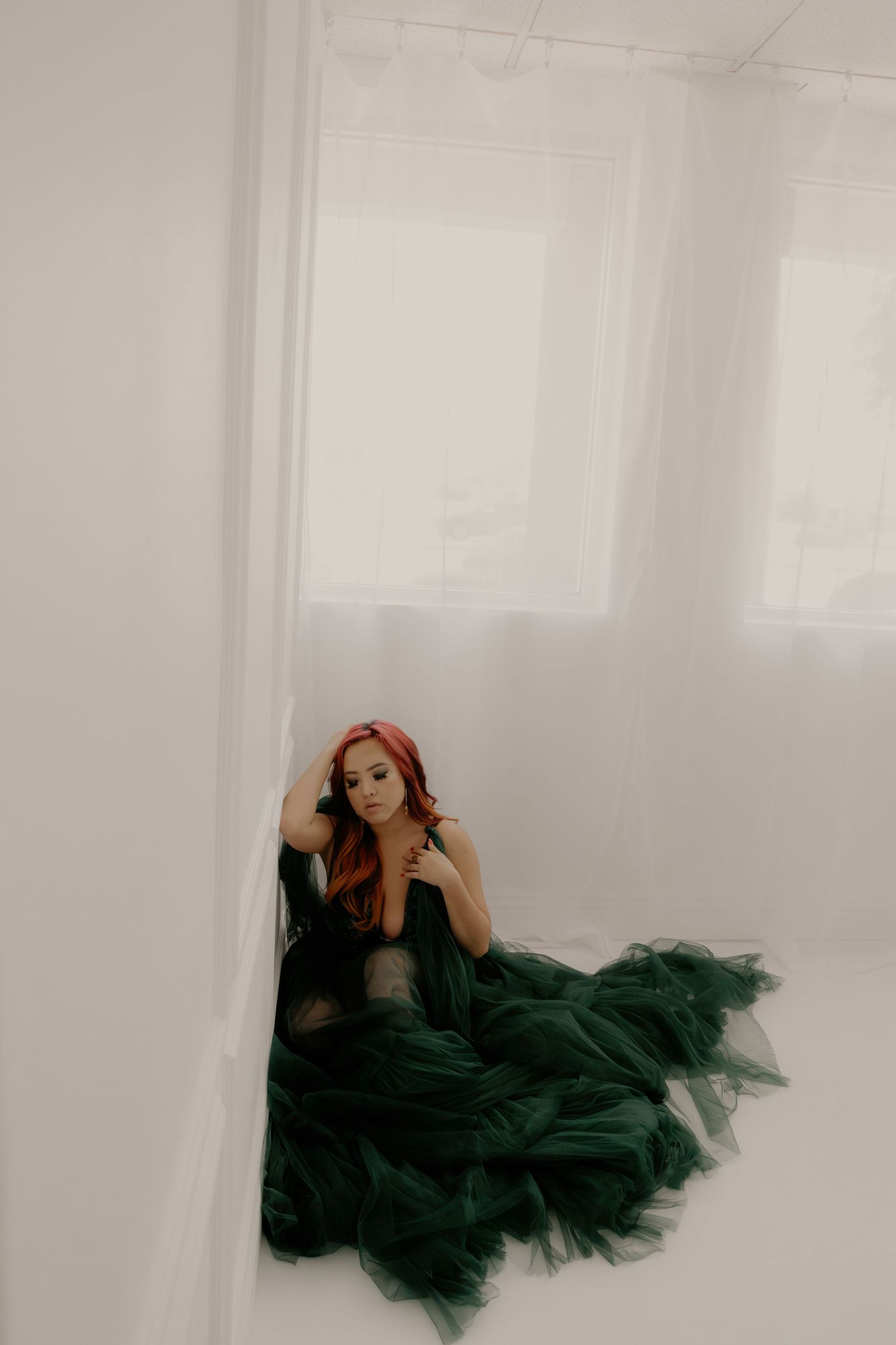 Phoenix Arizona portrait photographer creating artistic, authentic and editorial-inspired portraits.