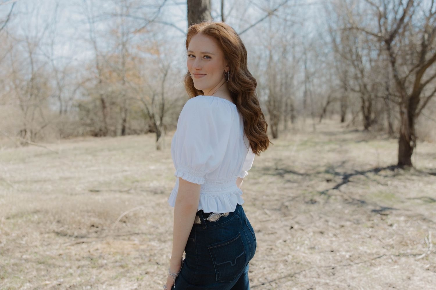 Nebraska photographer posing in session