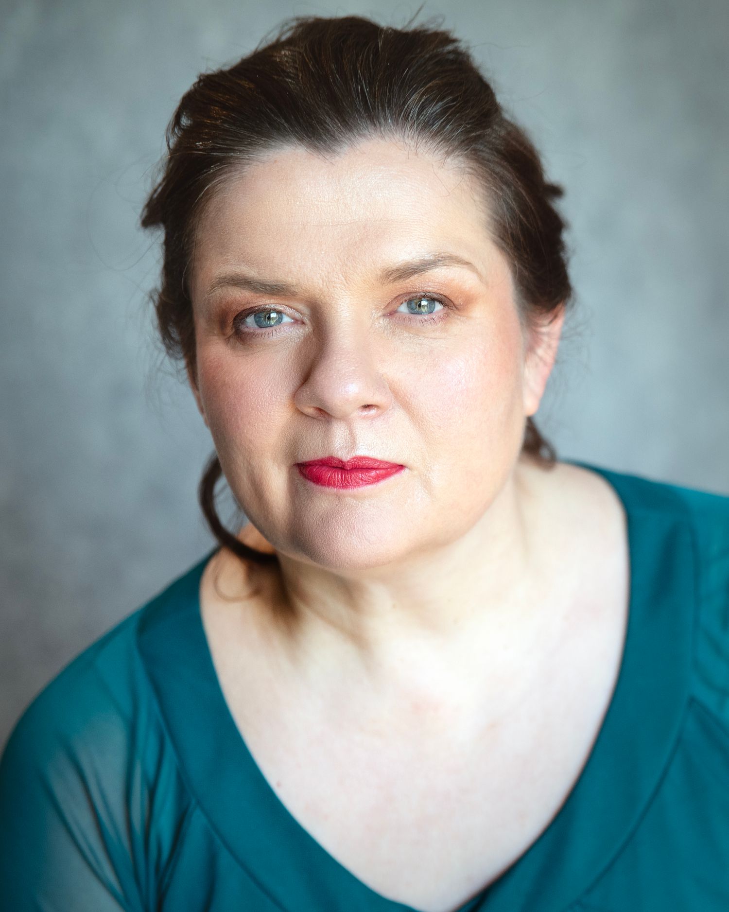 Headshot of Hampshire actress Rebecca James