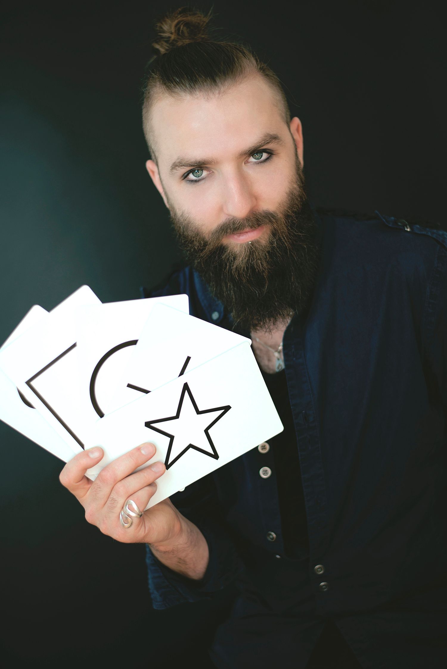 Creative portrait headshot of Phil Ainsworth, magician, entertainer, The Momentalist