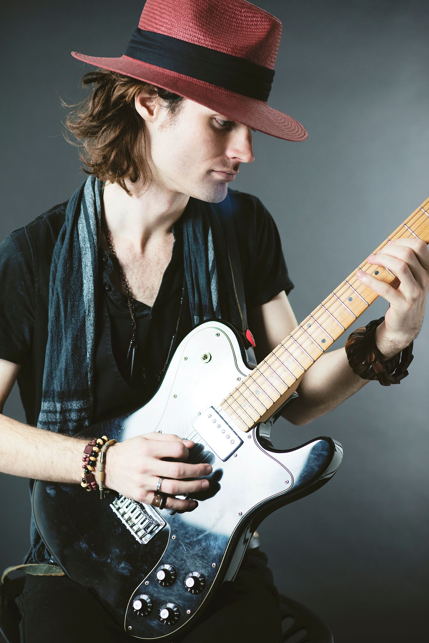 Musician portrait of David Robinson The Cold Heart Revue