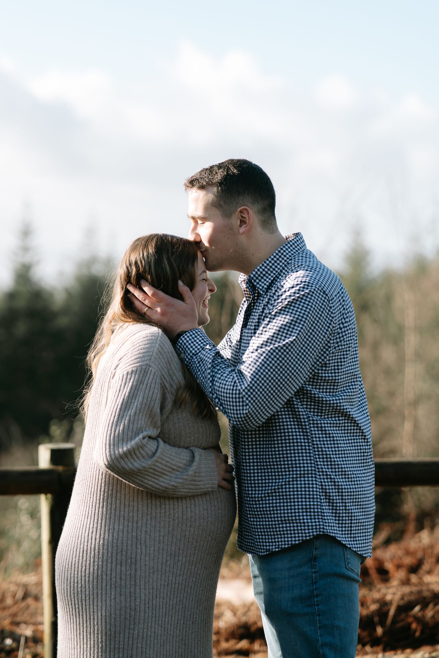 Haldon Hill Exeter maternity newborn and family photography based in Torquay. Location shoots