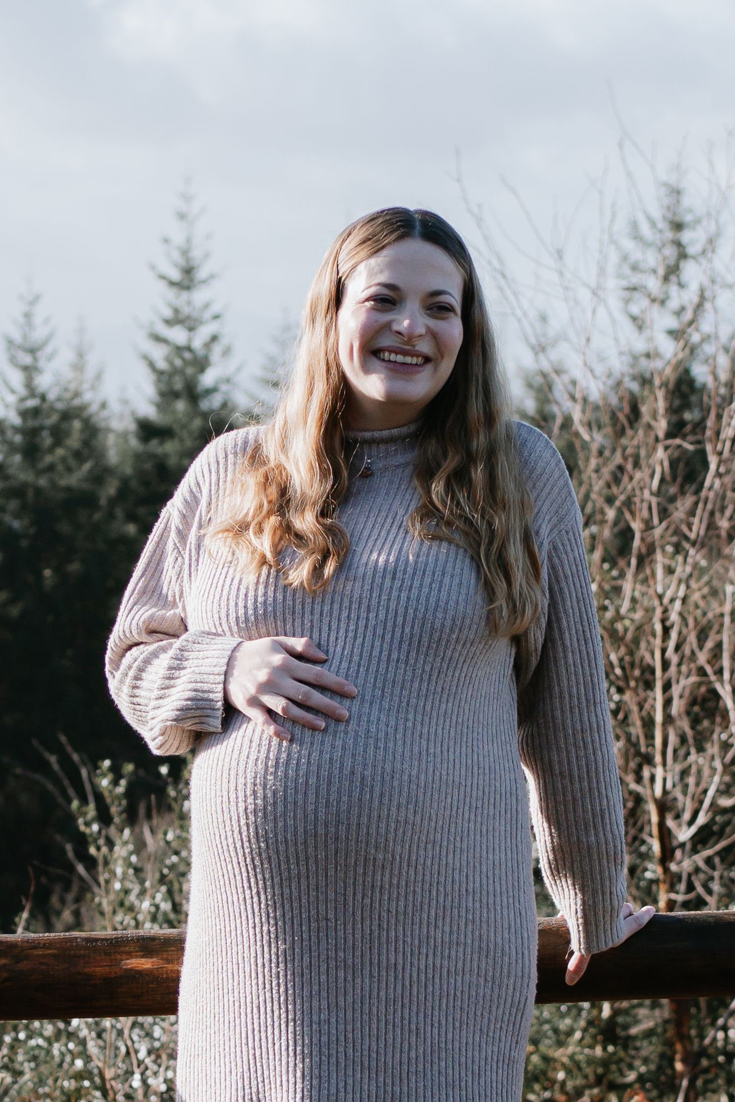 Haldon Hill Exeter maternity newborn and family photography based in Torquay. Location shoots