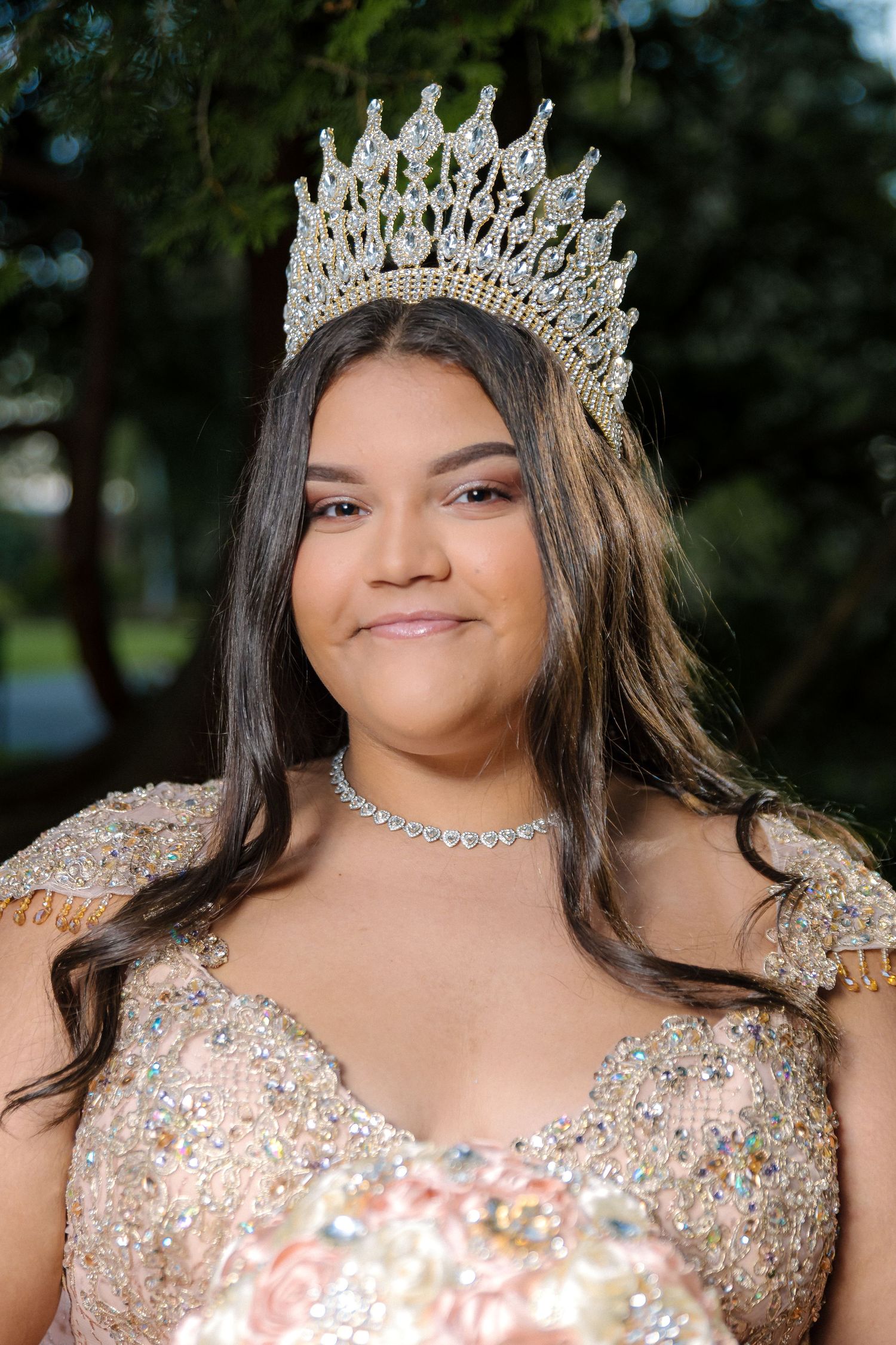 Quinceanera (Quinceañera) pre-event portrait photoshoot at the Historic Smithville Park, Eastampton, NJ.
