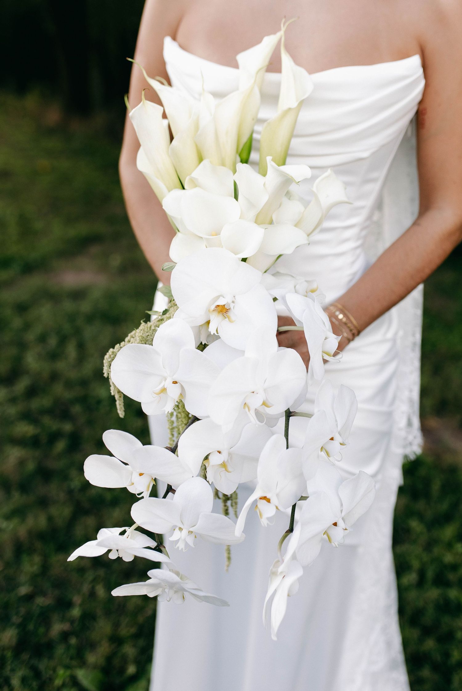 A bride holding flowers on her wedding day in Nashville, TN