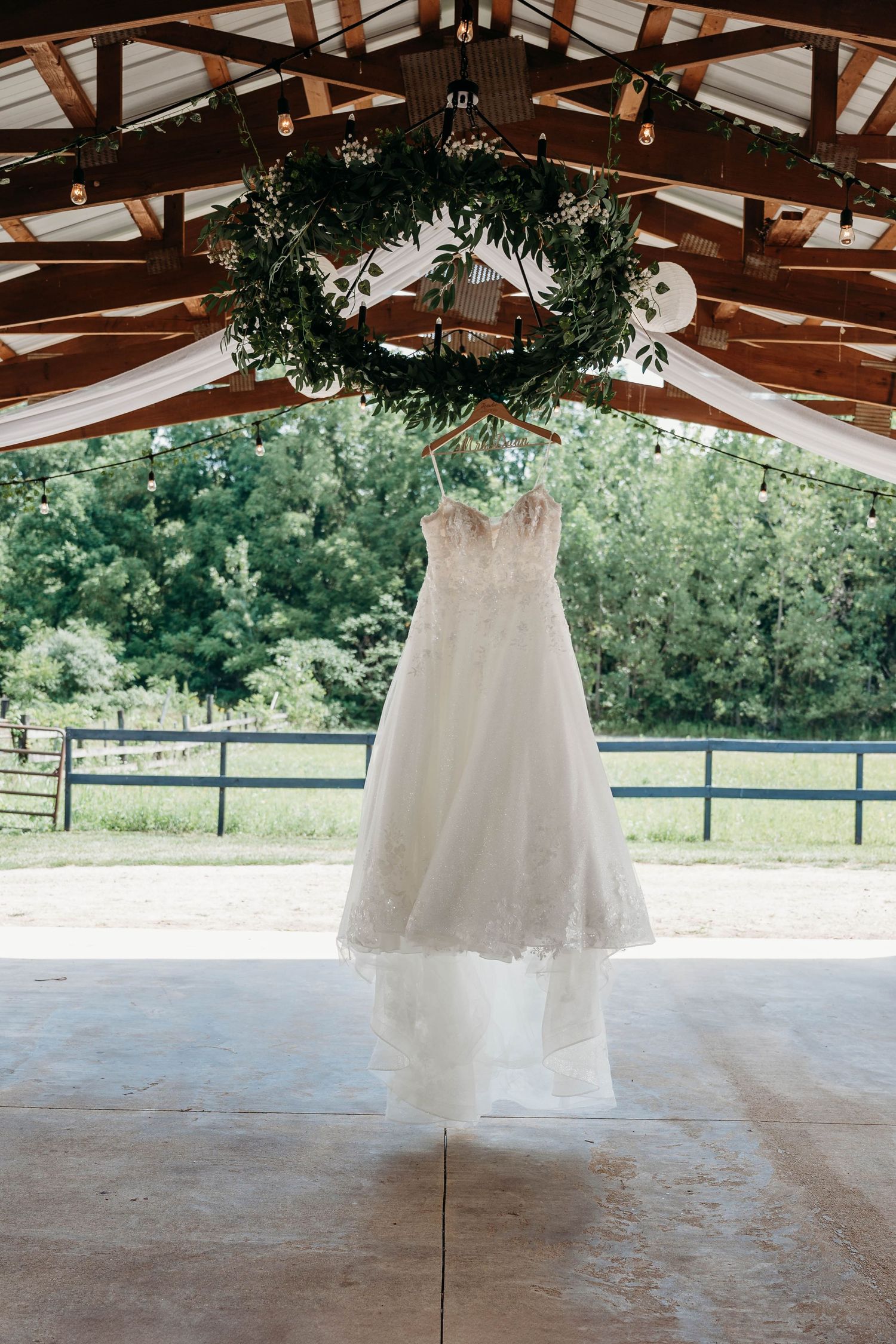 something-blue-berry-farm-wedding-bangor-mi.jpg
