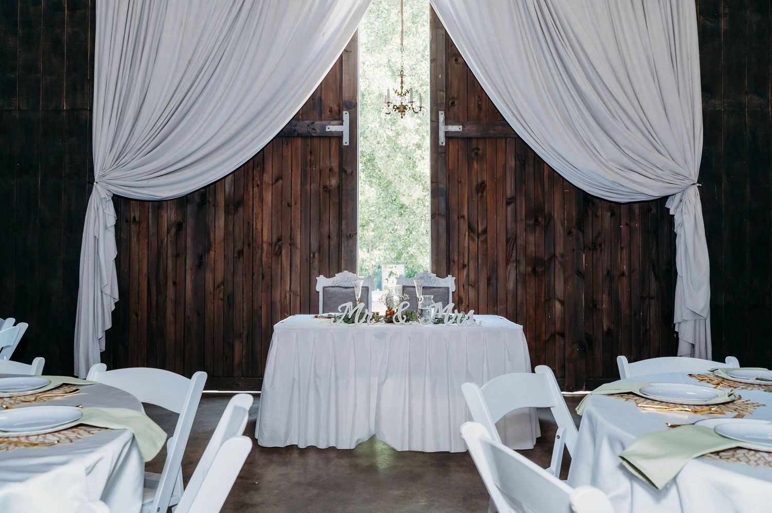 west-michigan-barn-wedding-venue.jpg