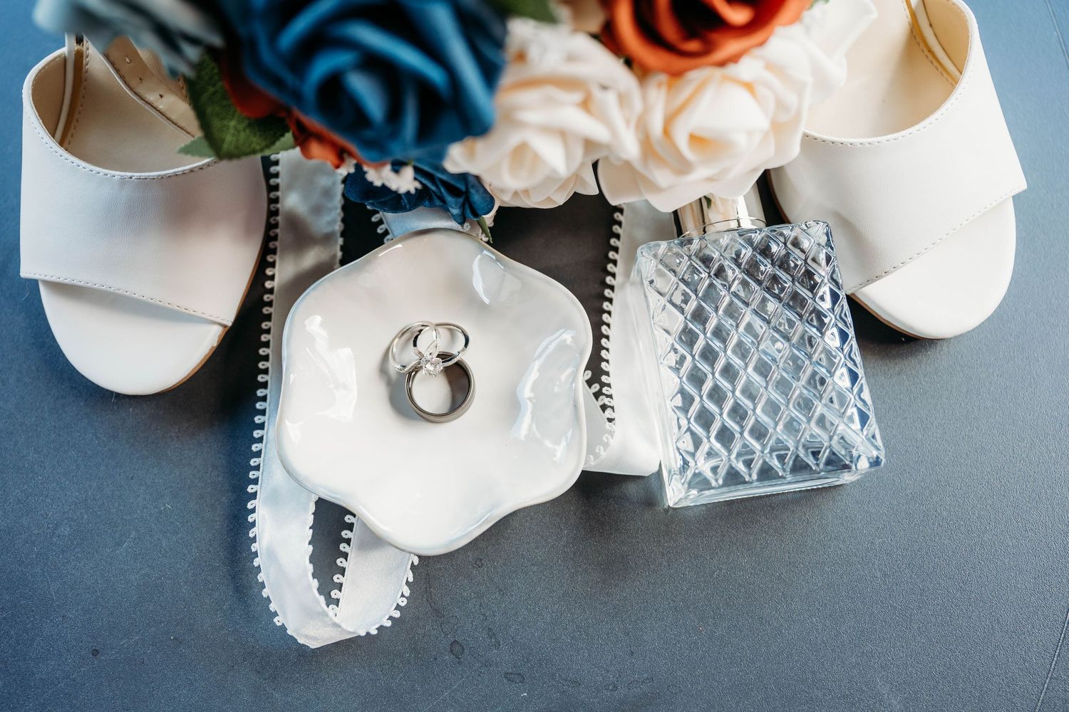 Kalamazoo wedding photographer
West Michigan wedding photographer
Grand Rapids wedding photographer
South Haven wedding photographer