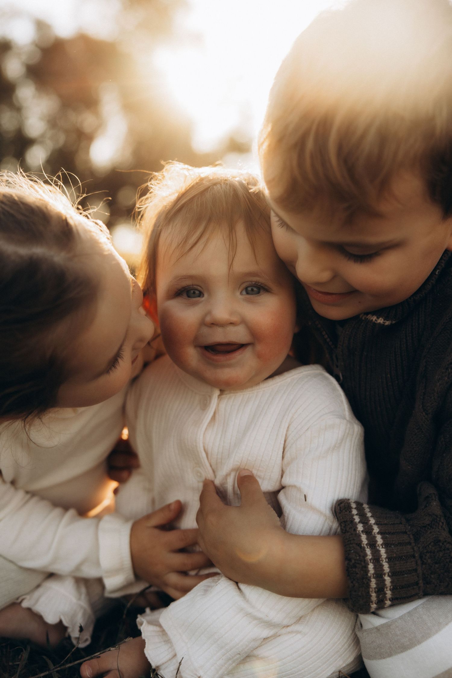 Ipswich photographer photographing families, intimate moments and love