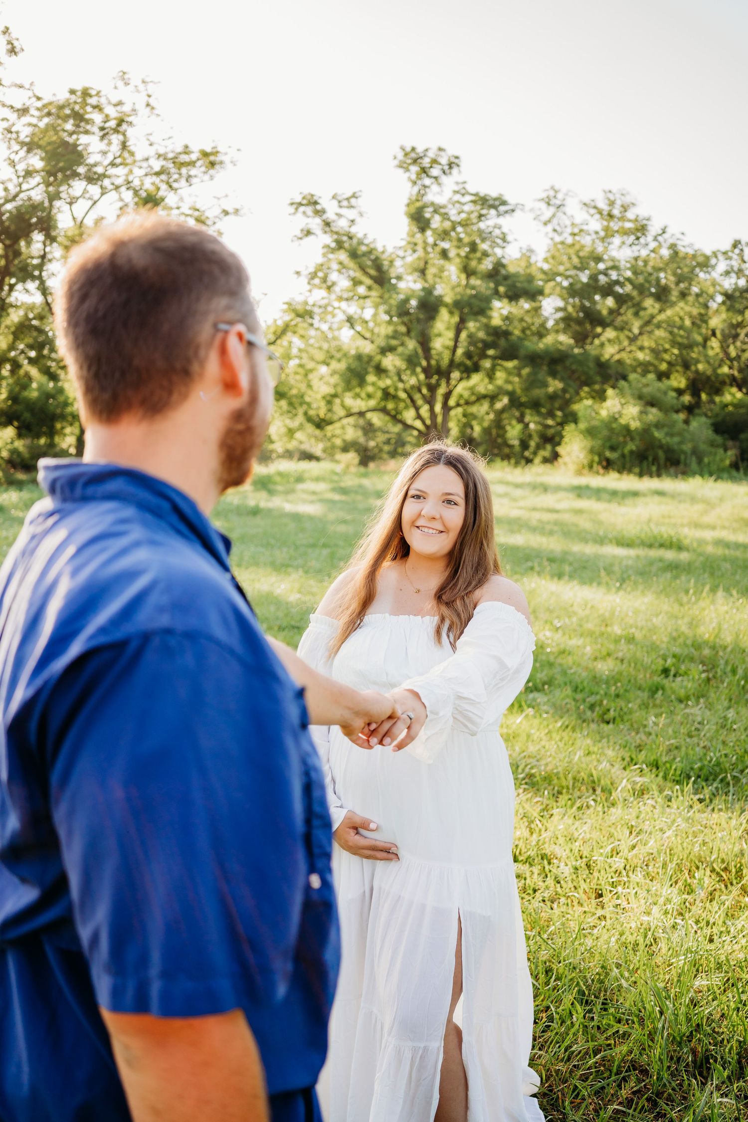 best family photographer in Northwest Arkansas. Rogers Arkansas Family Portraits. Family Photographer in Bentonville Arkansas. Motherhood .