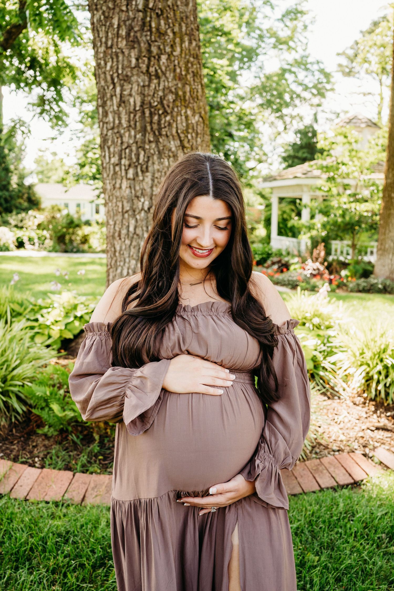 best family photographer in Northwest Arkansas. Rogers Arkansas Family Portraits. Maternity and Motherhood Photography Bentonville Arkansas