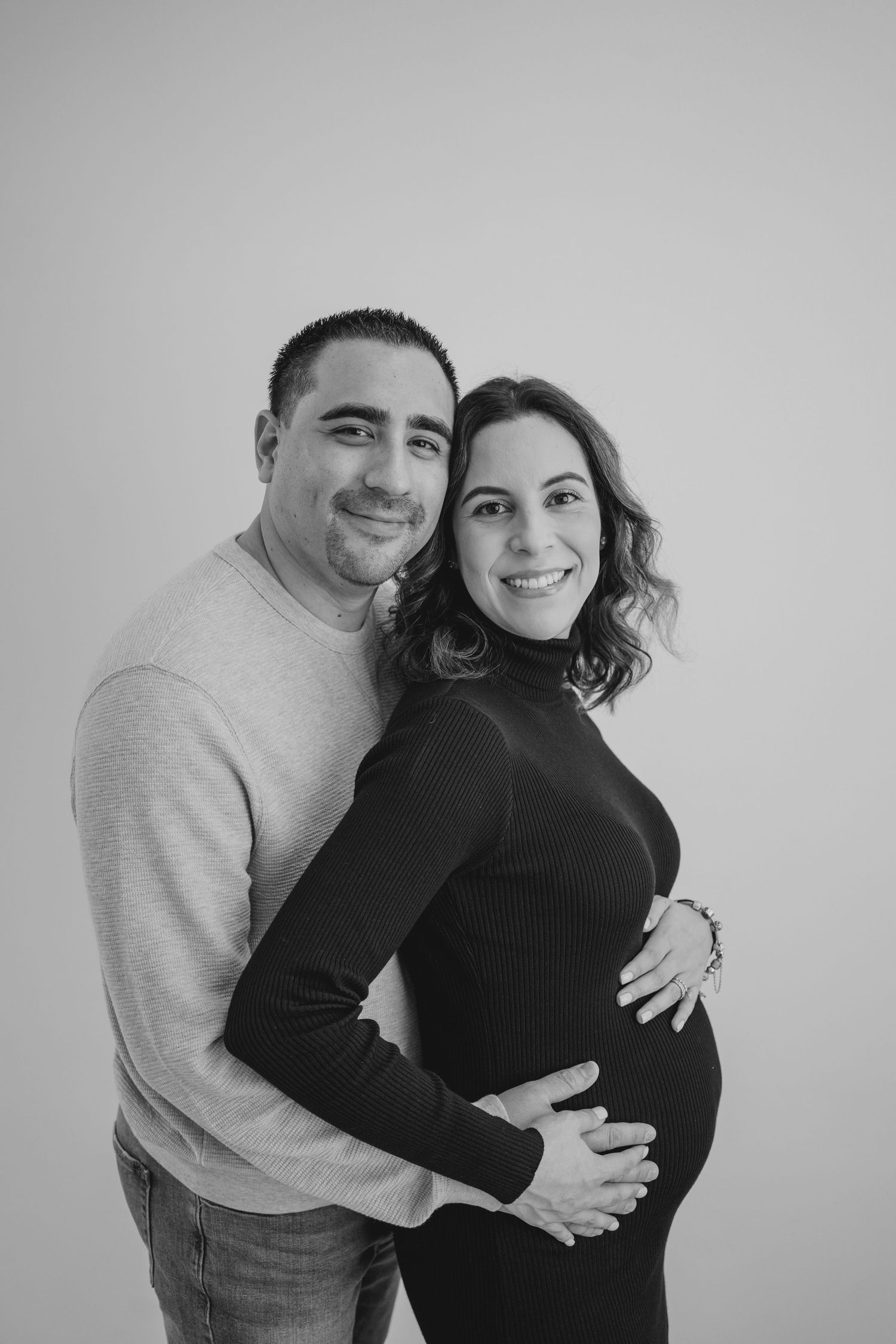 studio maternity session in Springdale Arkansas. Best maternity and motherhood photographer in northwest arkansas.