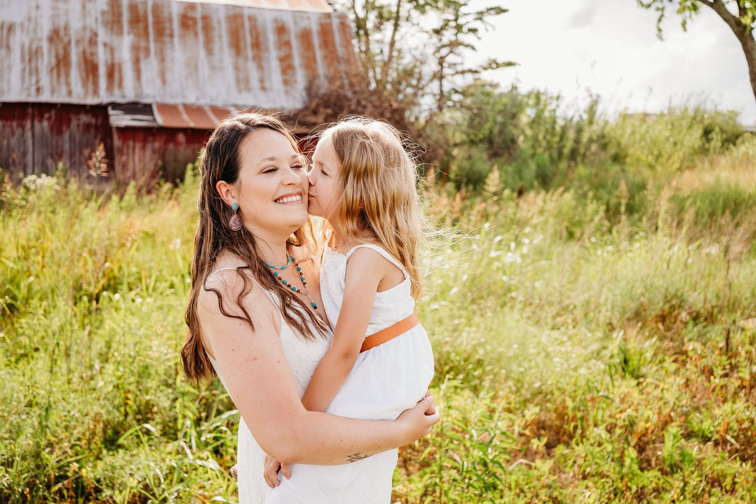 best family photographer in Northwest Arkansas. Rogers Arkansas Family Portraits. Maternity and Motherhood Photography Bentonville Arkansas