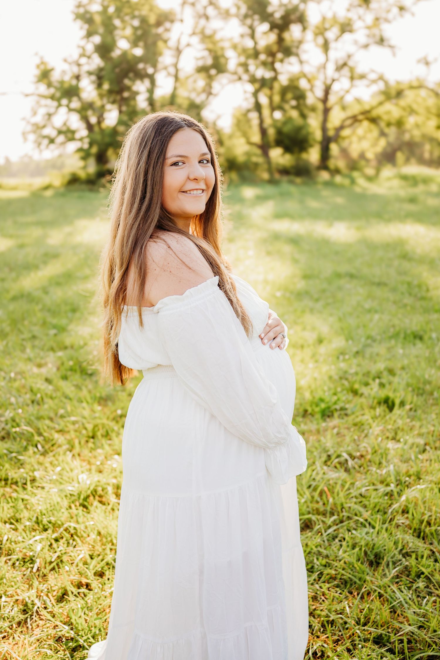 best family photographer in Northwest Arkansas. Rogers Arkansas Family Portraits. Family Photographer in Bentonville Arkansas. Motherhood .