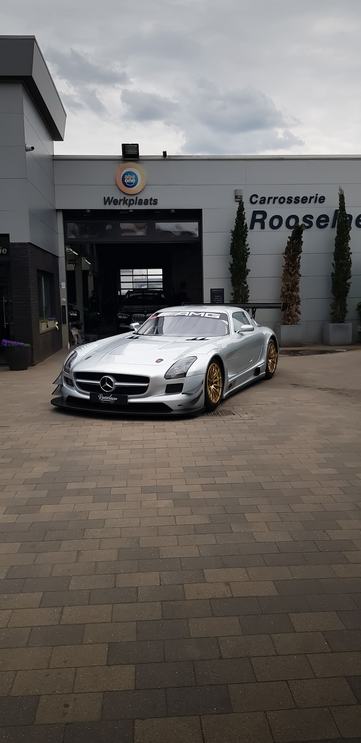 Mercedes amg sls gt3 shot by willemvcarshots