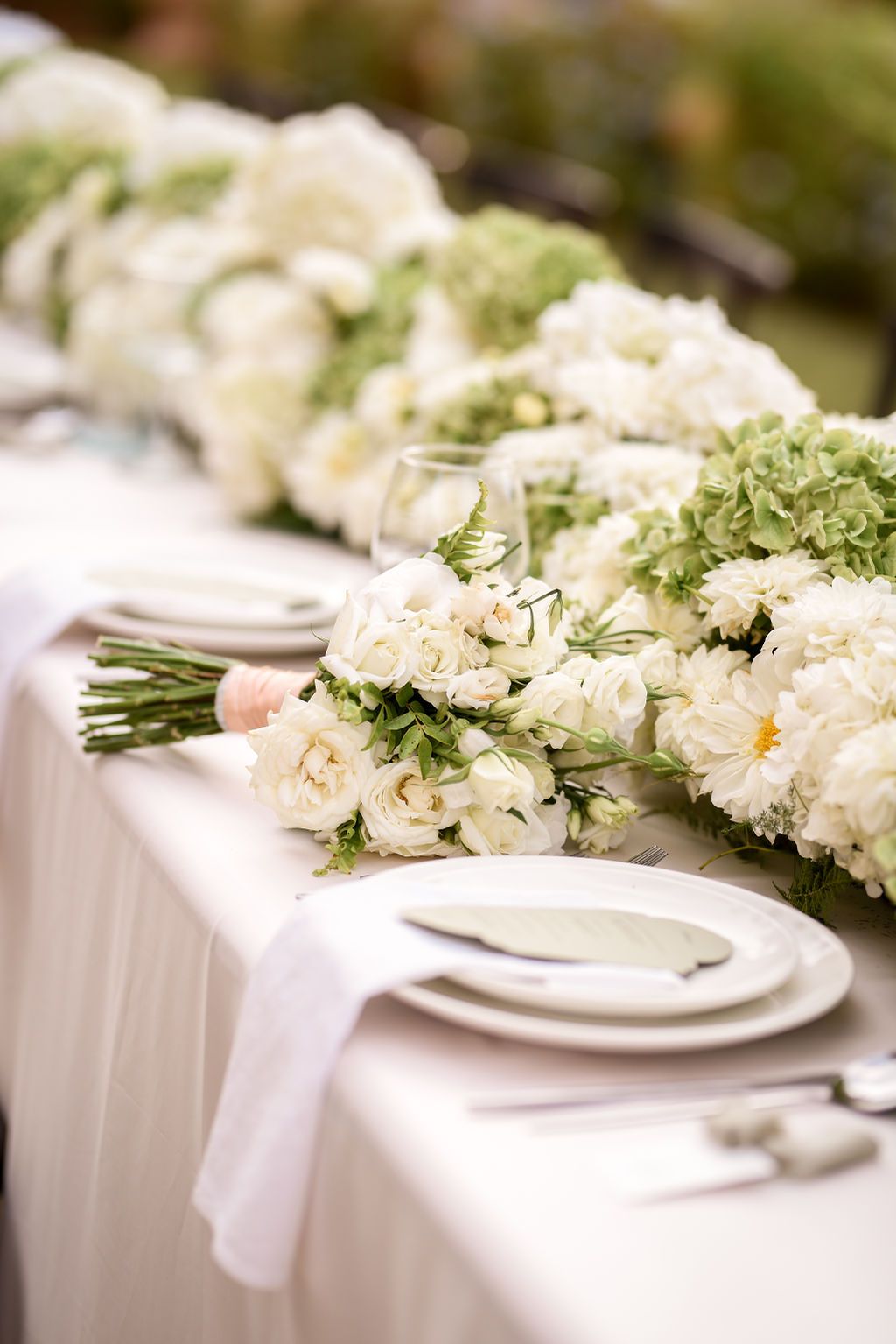 Elegant wedding detail photography at Palais Namaskar in Marrakesh.