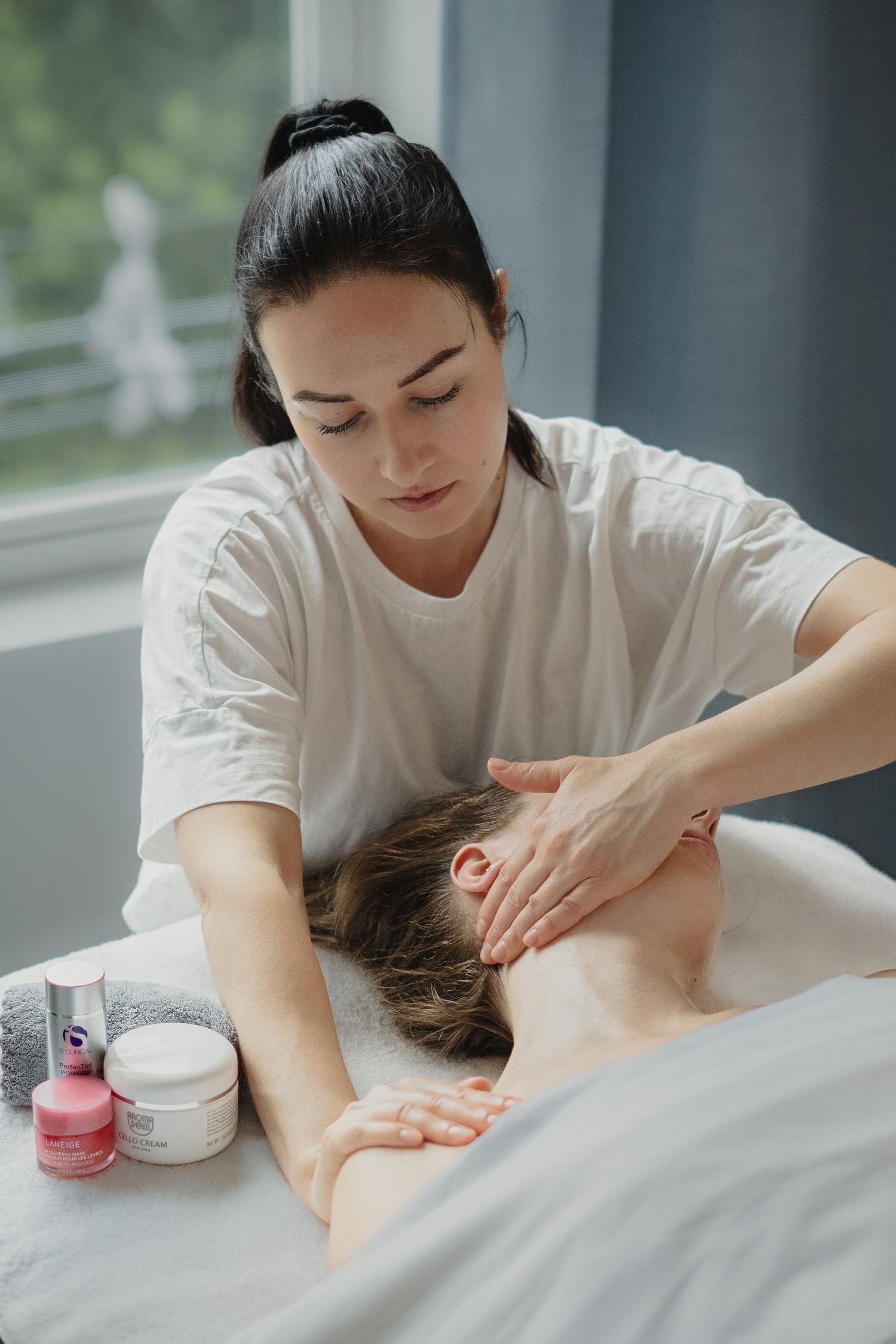 massage therapist in action