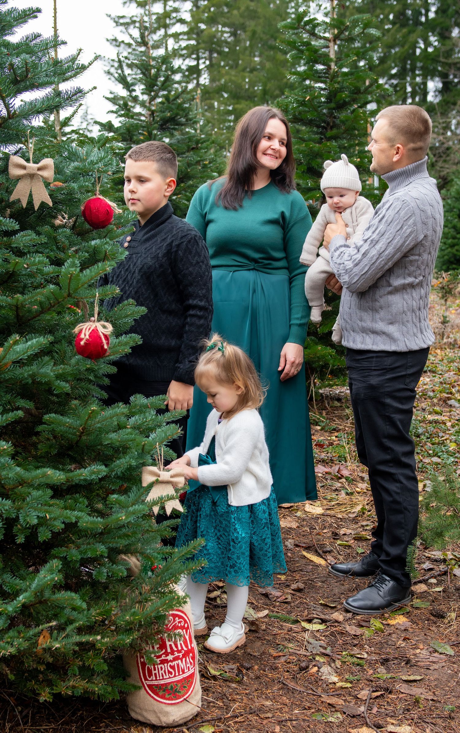 Family moments from Bellevue to Tacoma — honest, warm, and truly yours.