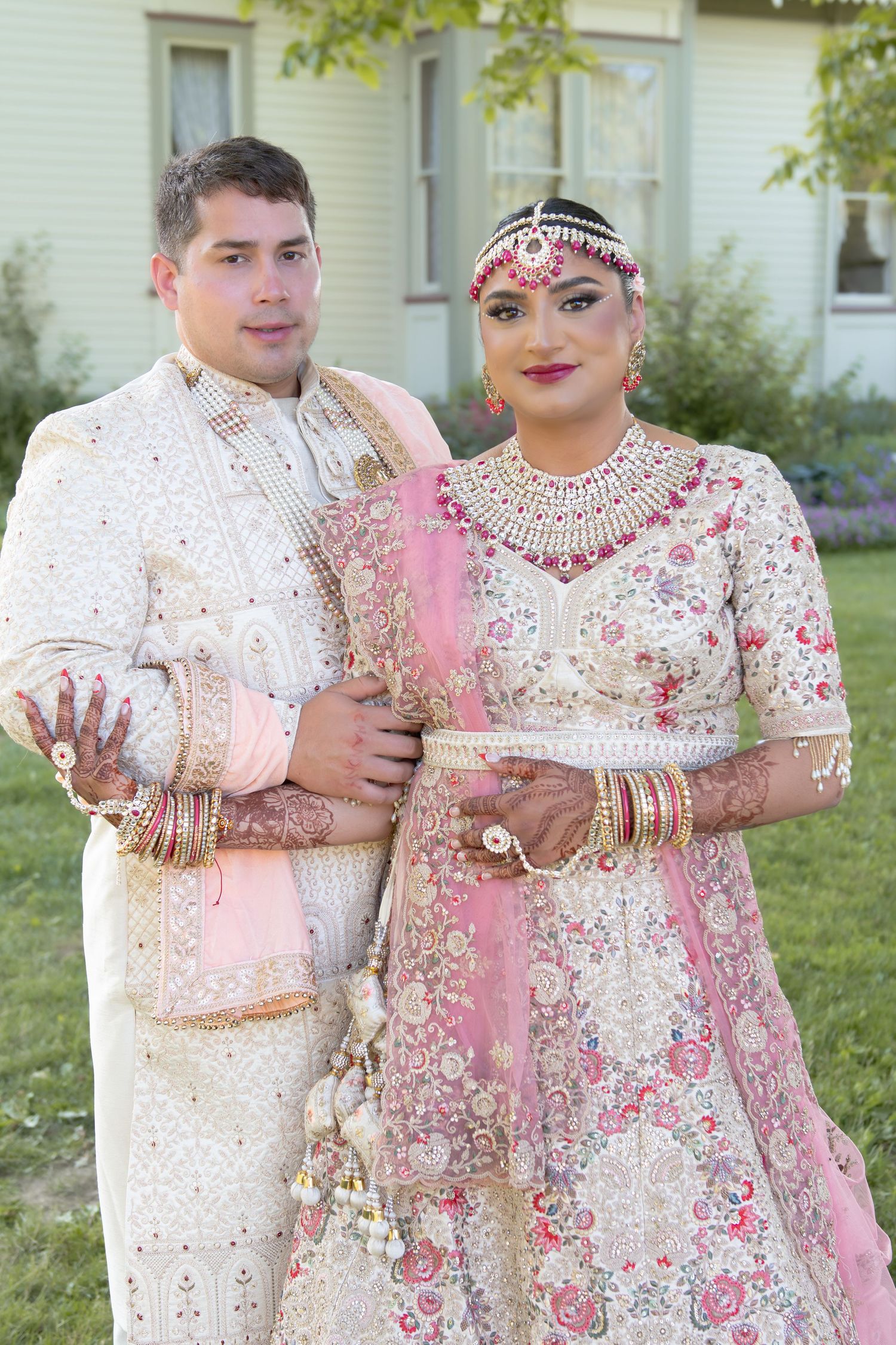 Weddings across Washington State — real stories told through light, laughter, and the quiet beauty of a moment.