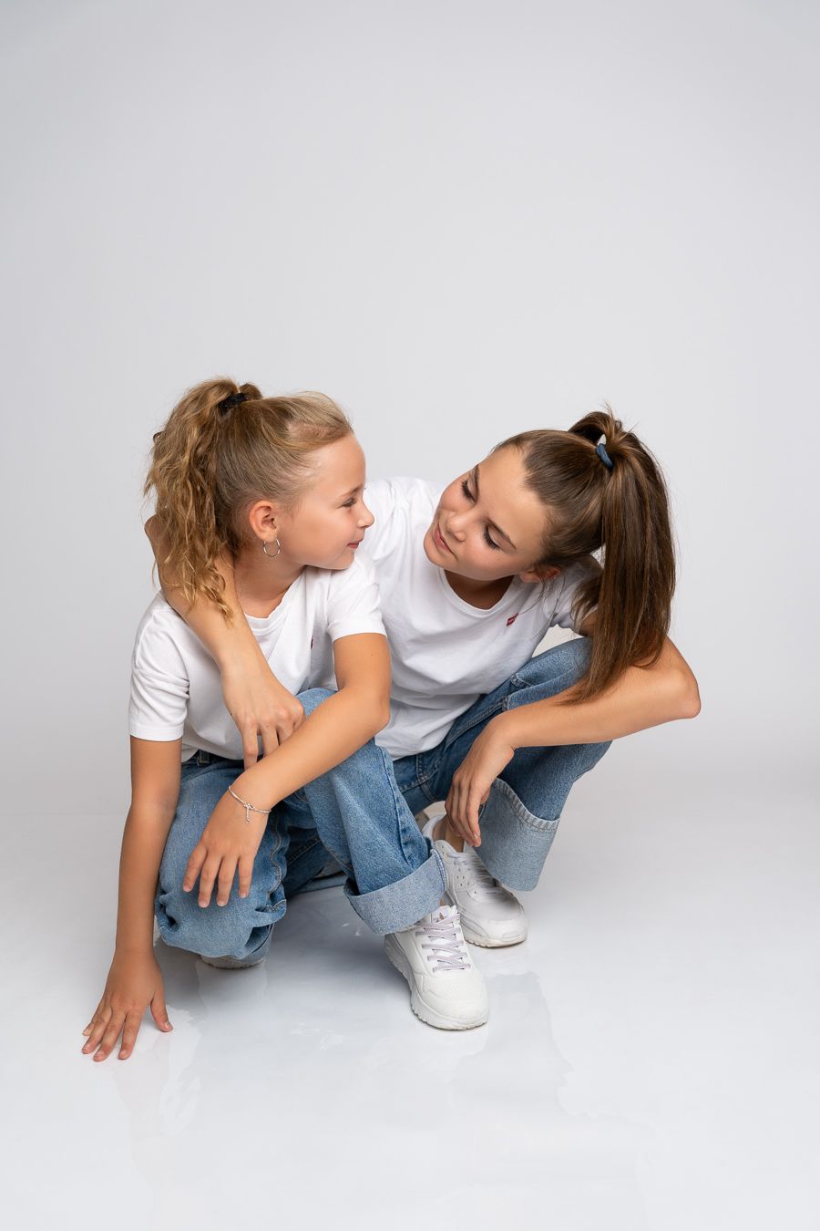 Photographe enfant fratrie studio Champagnole Jura Pontarlier