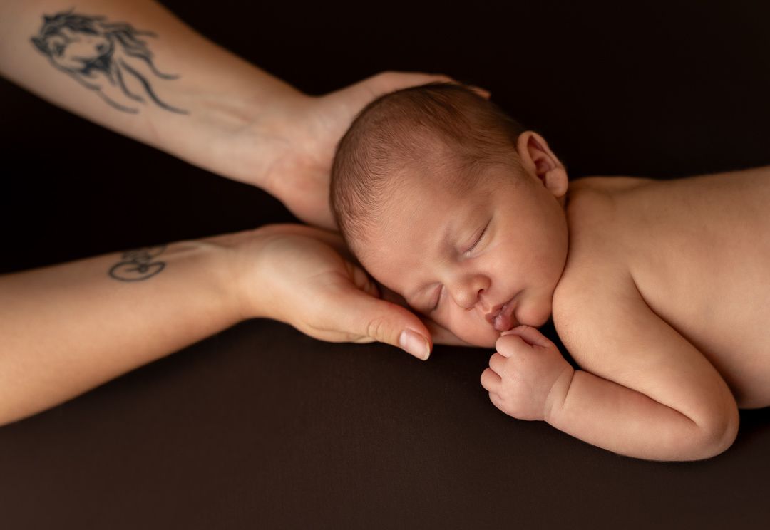 séance photo naissance Champagnole bébé endormi