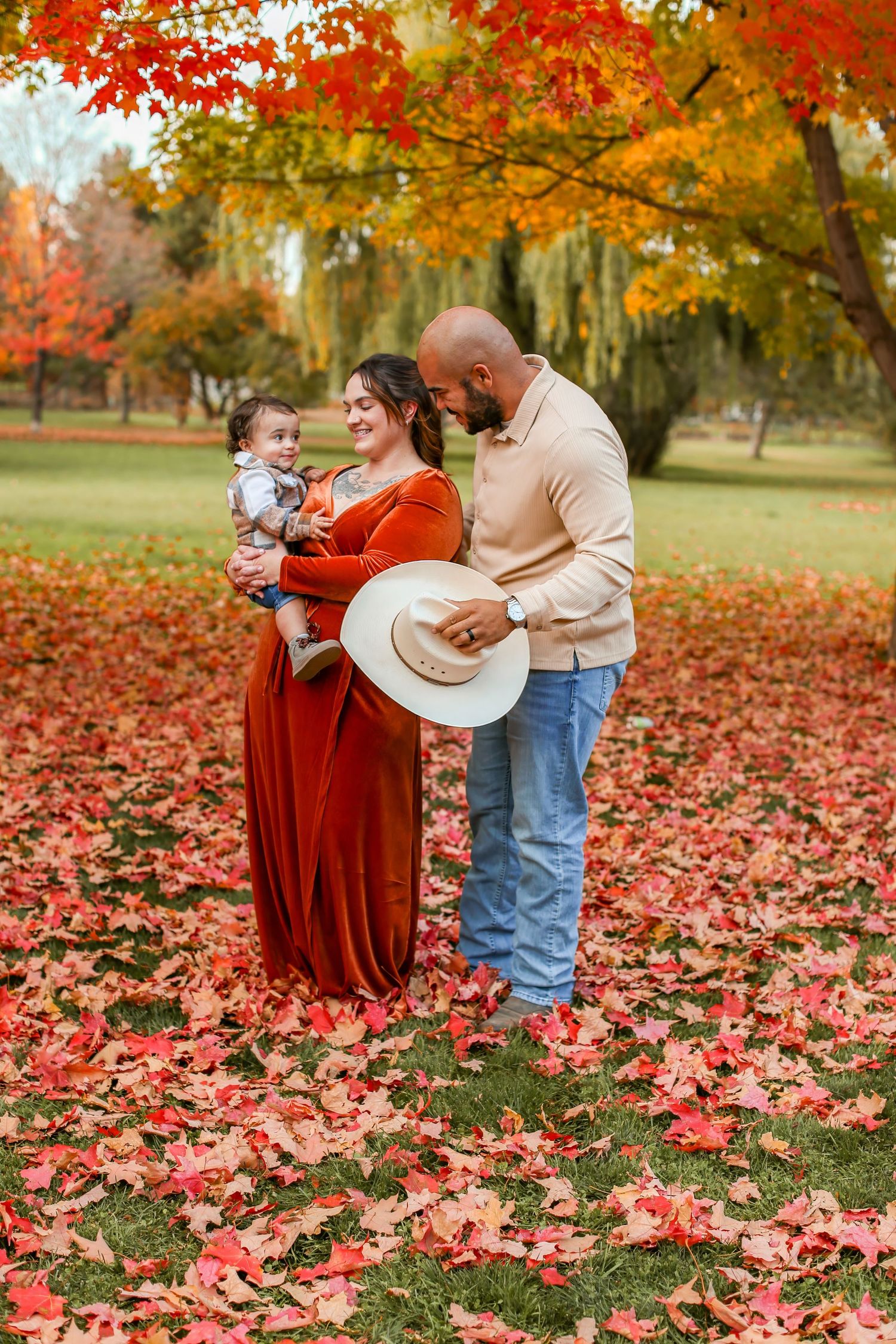 family-of-three-bend-oregon-photography