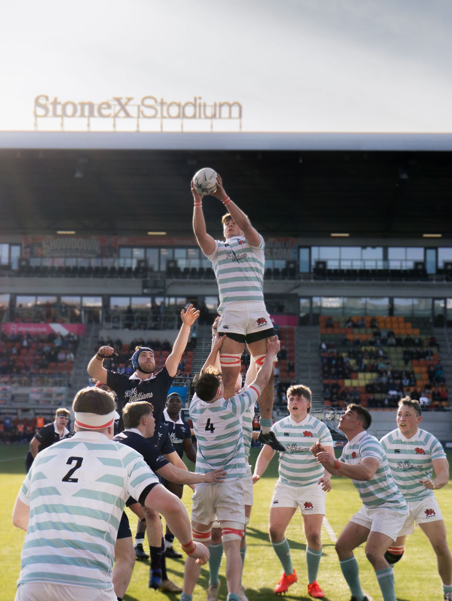 Cambridge University rugby team catching the ball during a lineout at the StoneX Stadium, North London