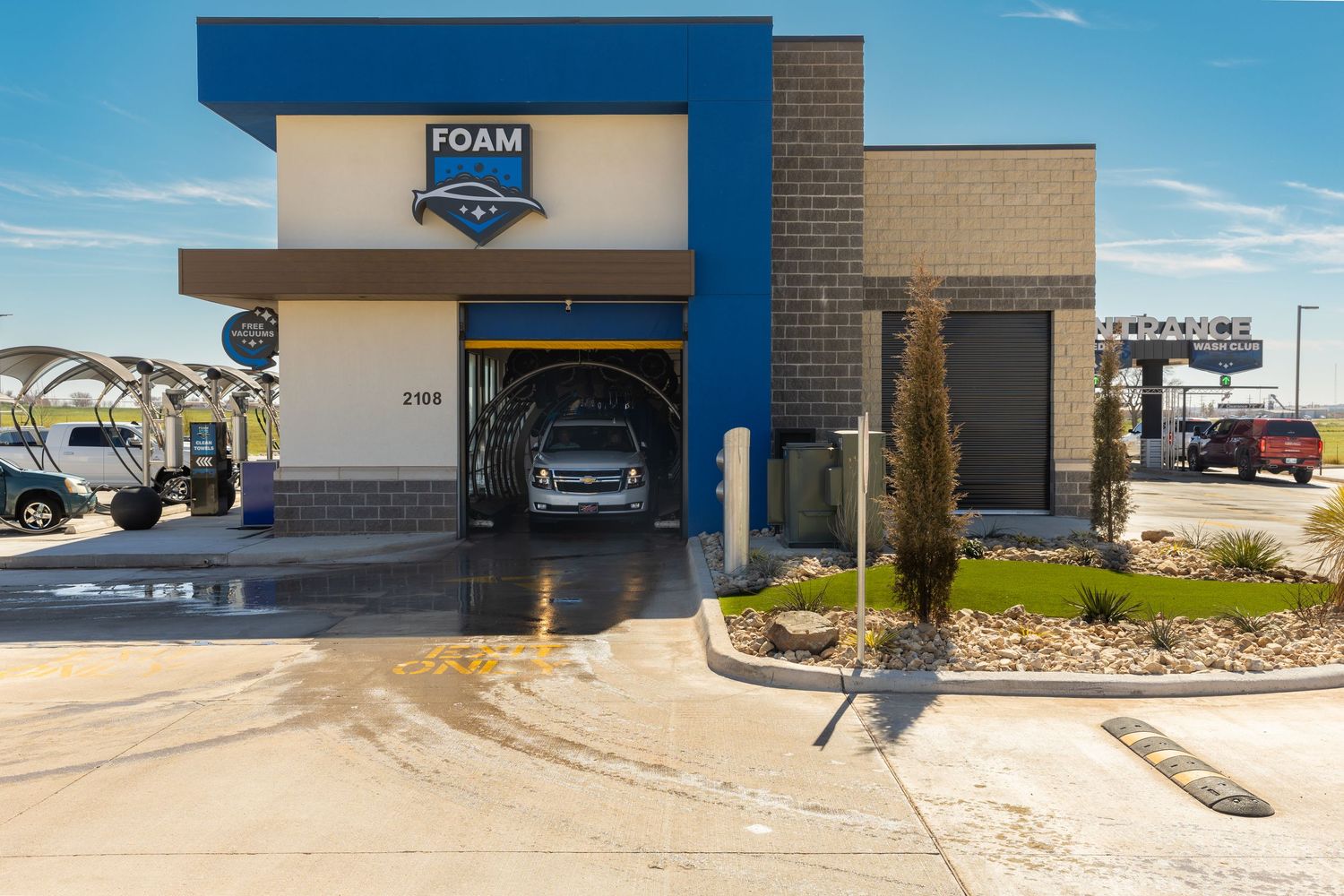 Commercial Photography of a carwash in Oklahoma City done for Cactus Constuction