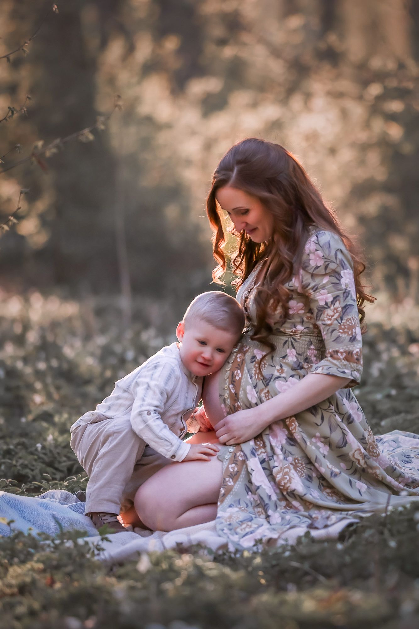 Gravidfotografering och familjefotografering i Vänersborg, Västra Götaland. Fotograf SLFotografi, Sara Lagset i Vänersborg