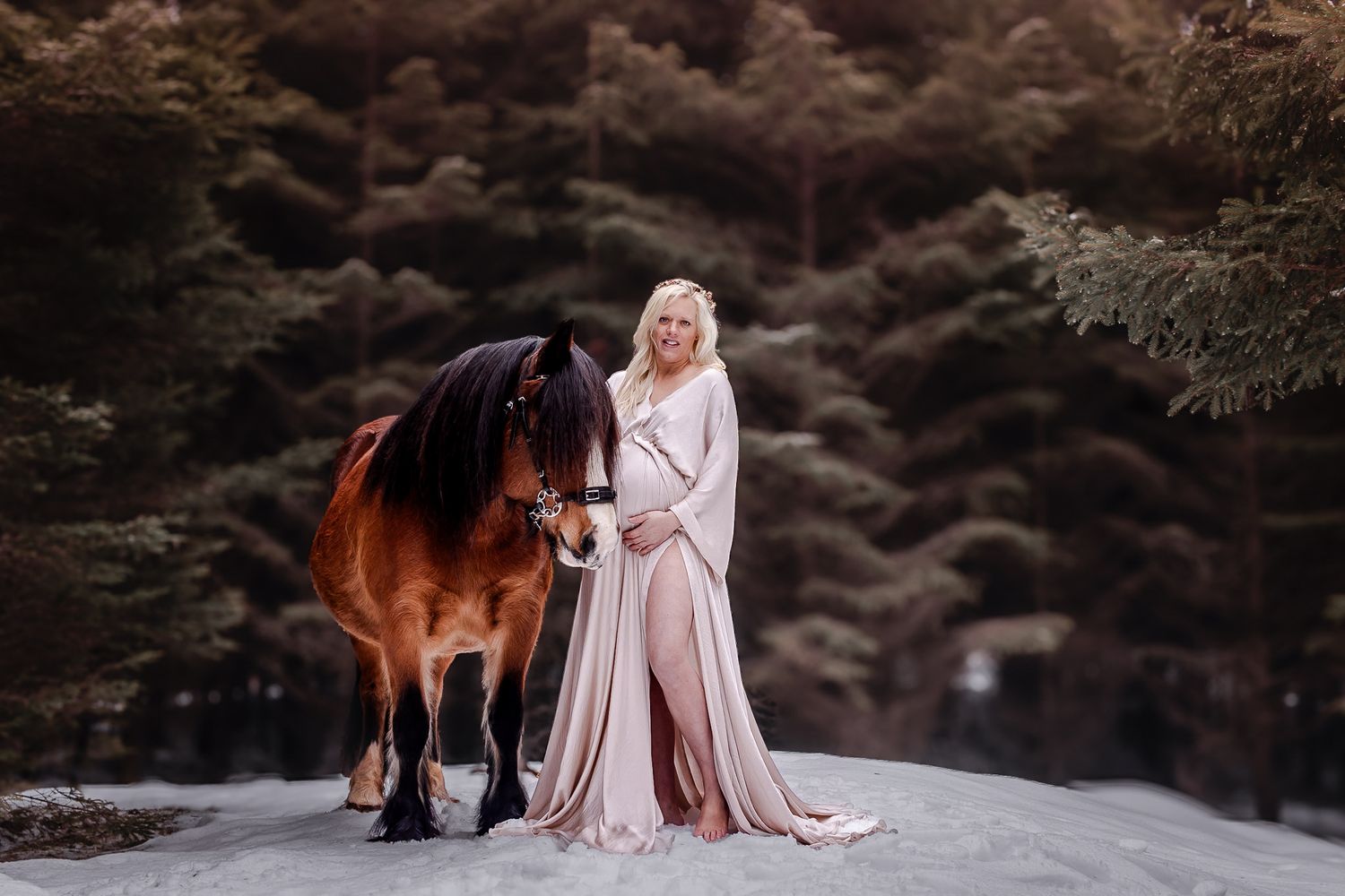Gravidfotografering i Vänersborg. Fotograf i Vänersborg, Västra Götaland, SLFotografi, Sara Lagset.
