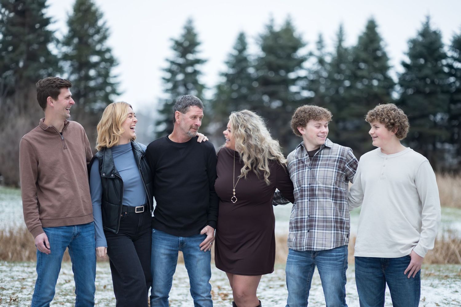 family_photography_lino_lakes_mn_laughing_group_shot.jpg