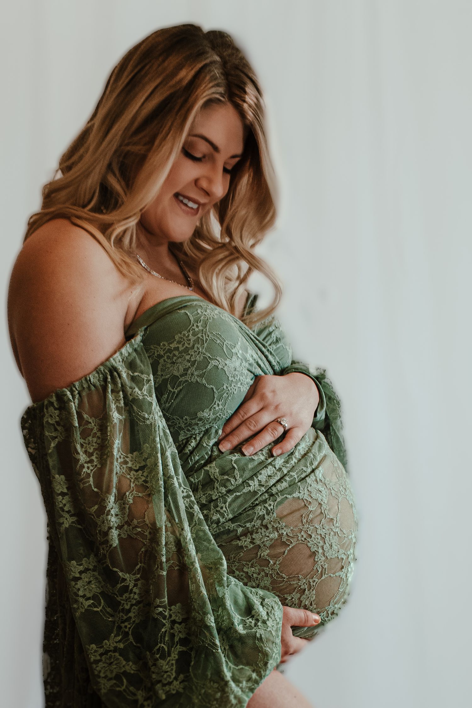 maternity photography green dress