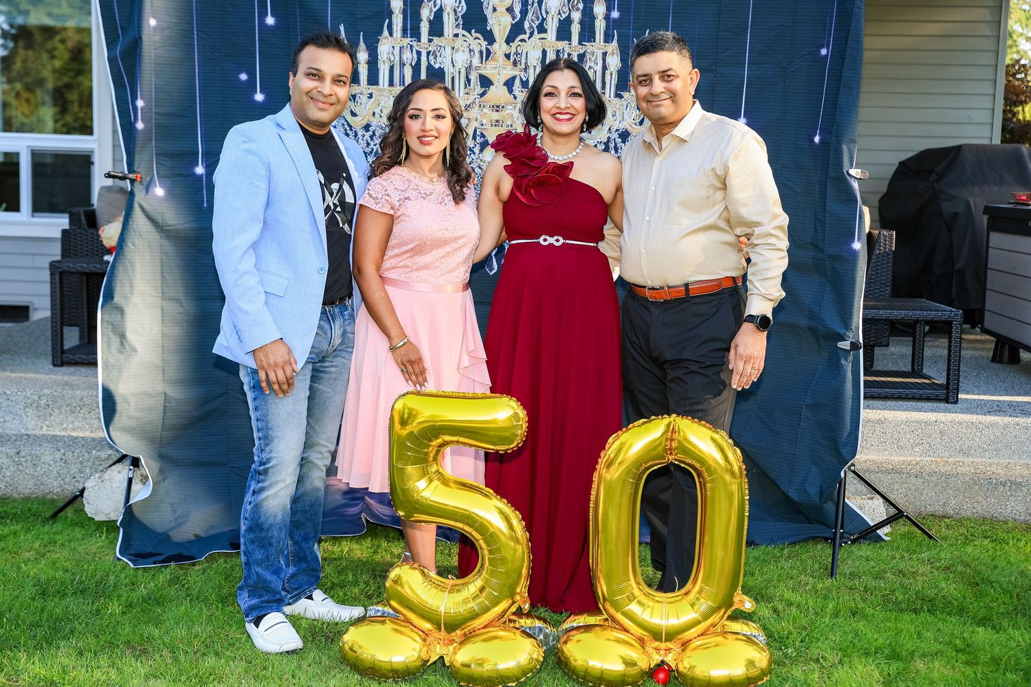 milestone, 50th birthday party, 40th birthday celebration, family pictures, family portraits