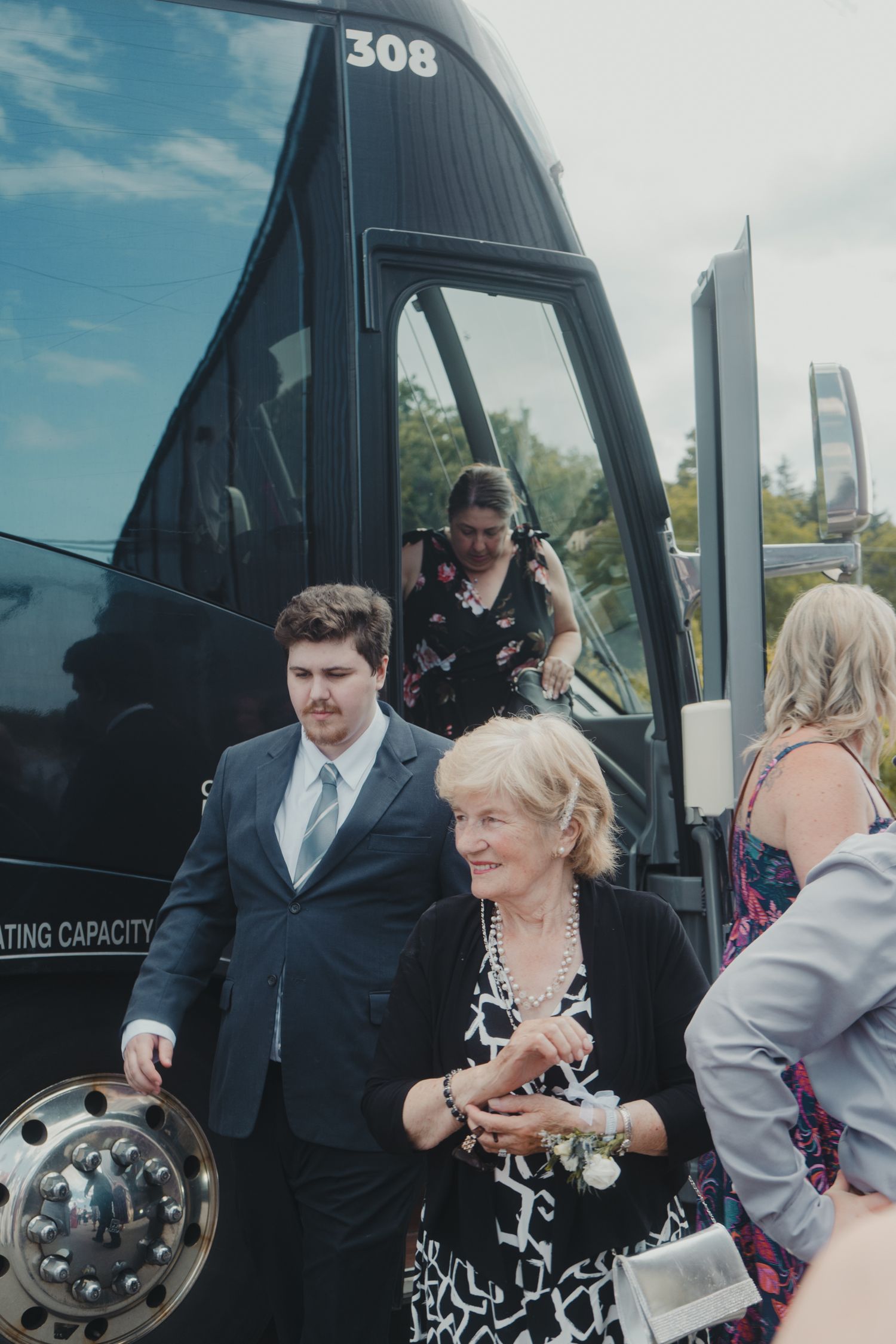 Cat and Seb, Niagara on the lake Ontario - Wedding photography by James Glac