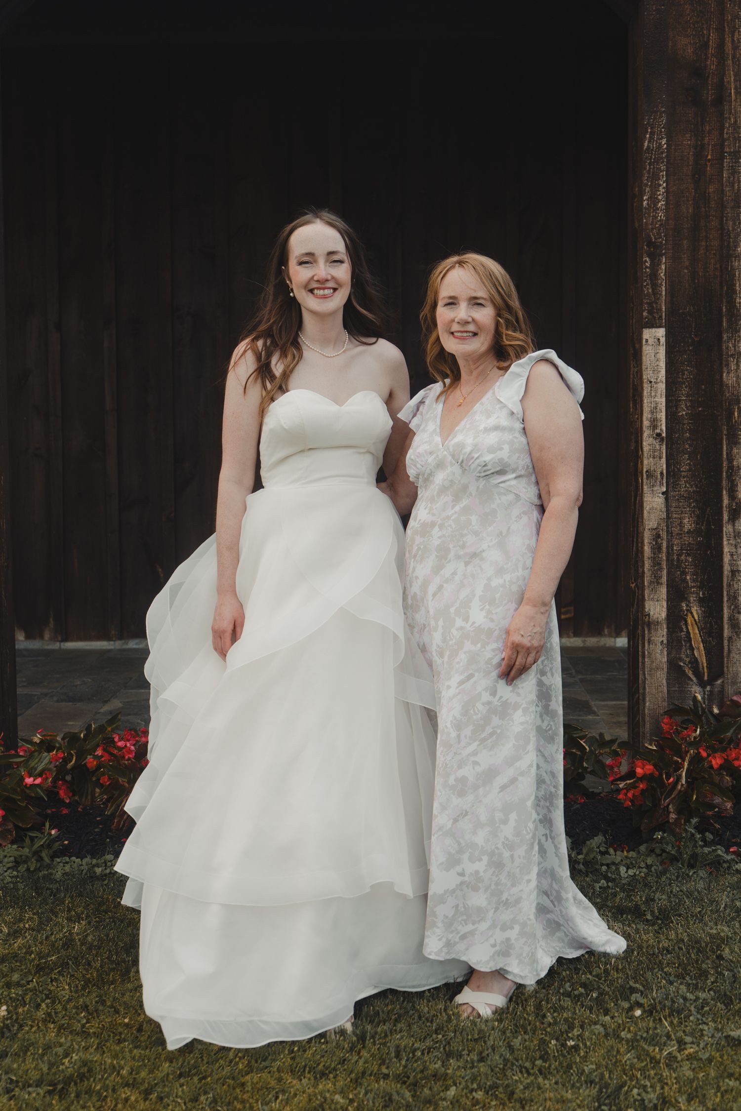 Cat and Seb, Niagara on the lake Ontario - Wedding photography by James Glac