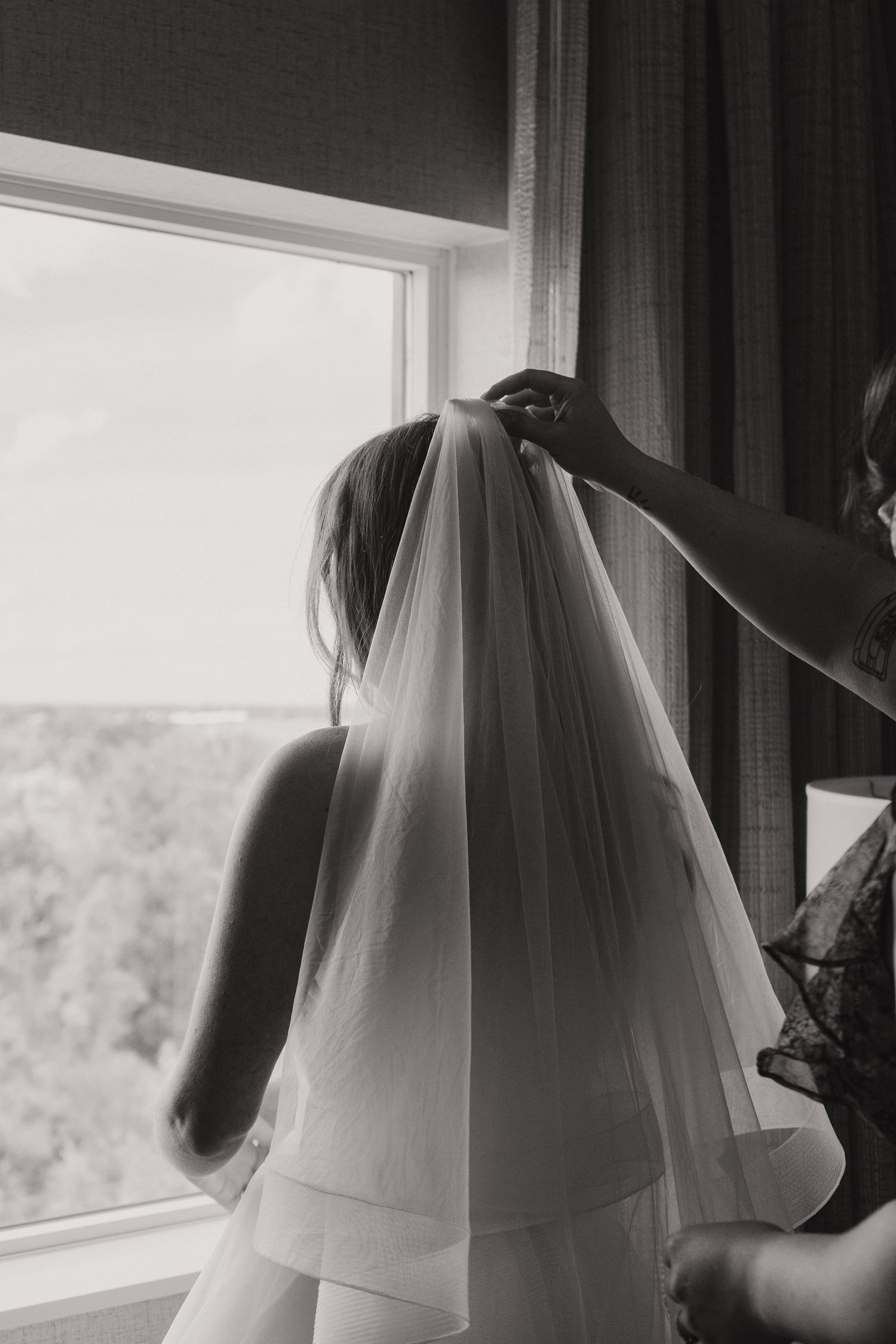 Cat and Seb, Niagara on the lake Ontario - Wedding photography by James Glac