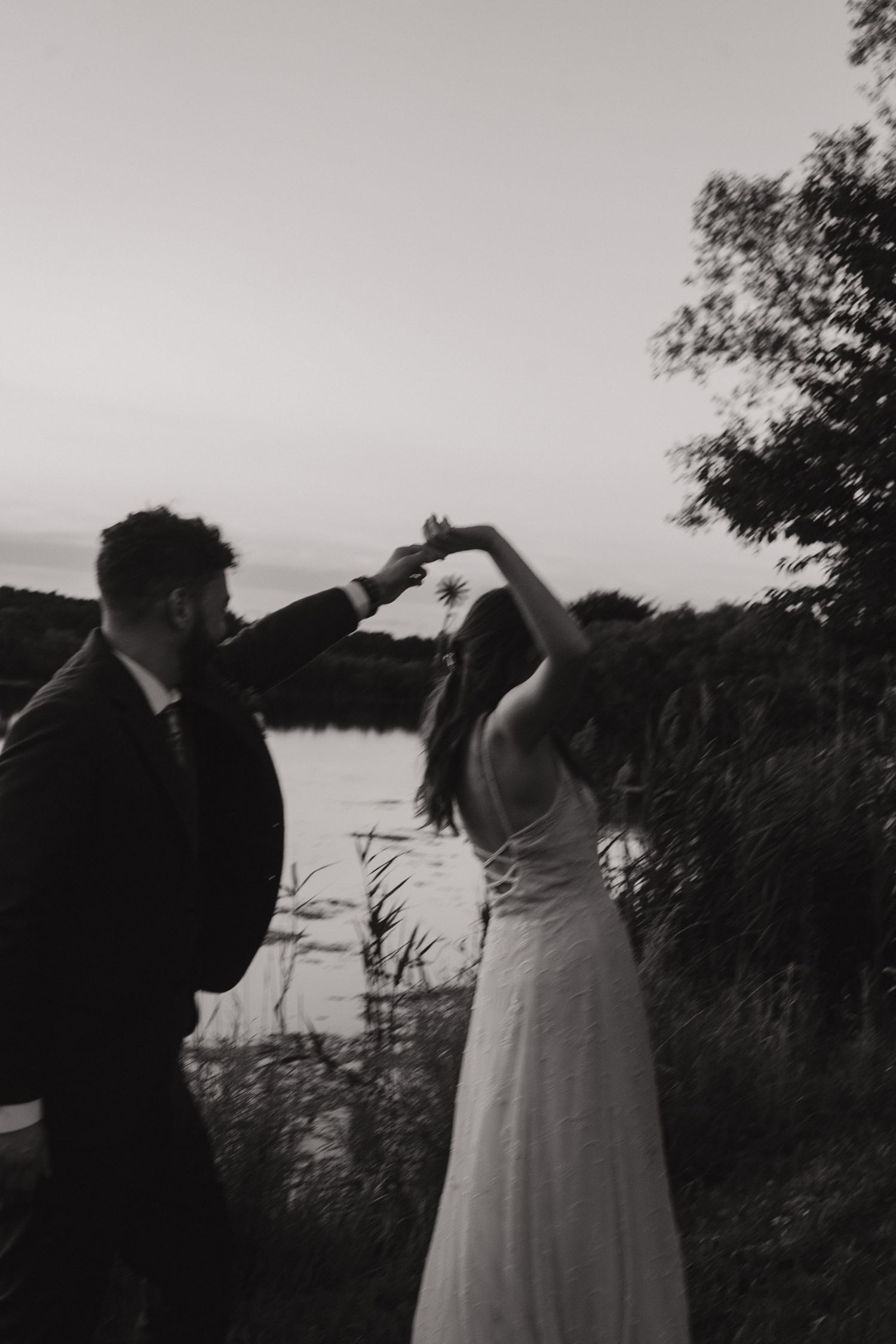 Cat and Seb, Niagara on the lake Ontario - Wedding photography by James Glac