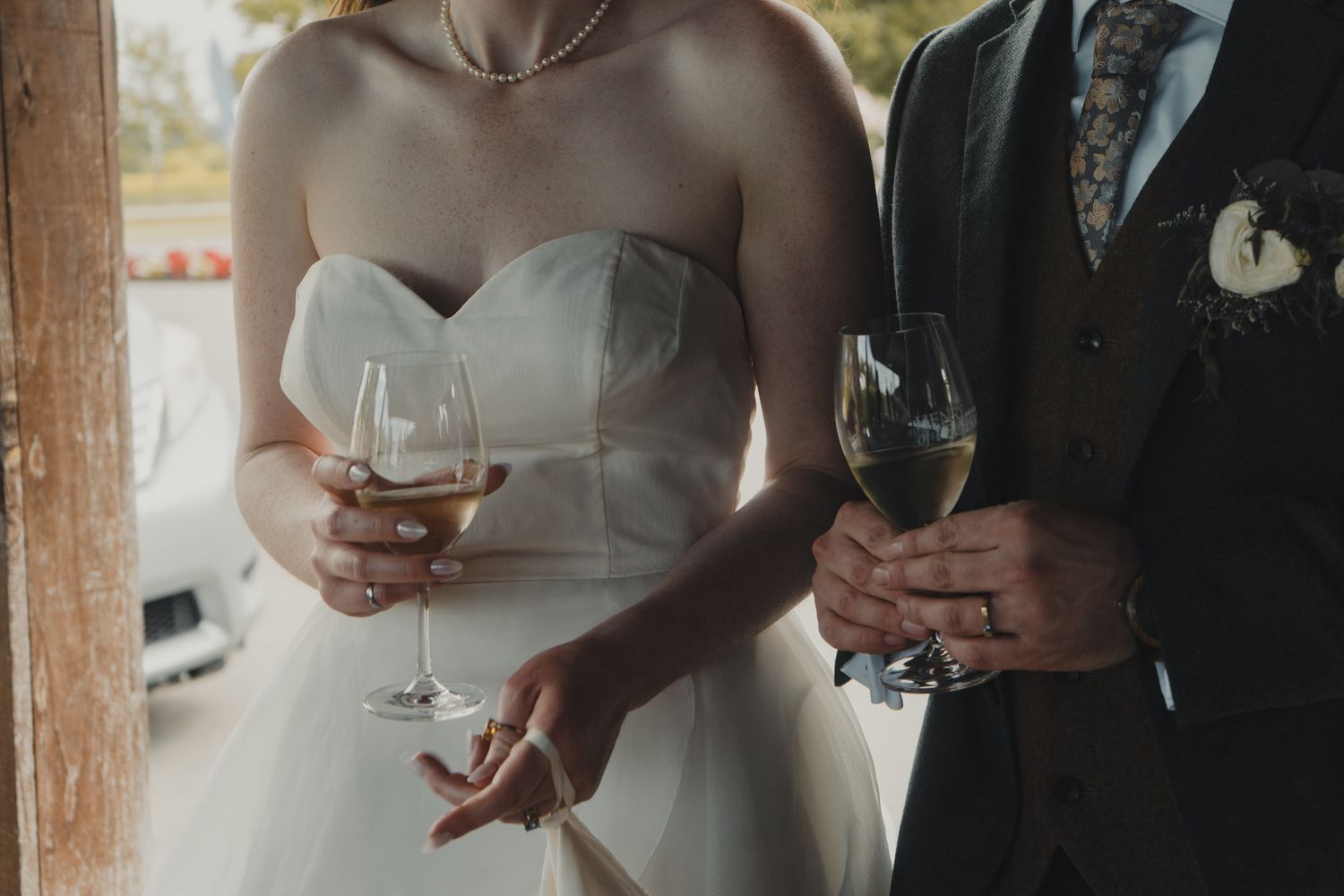 Cat and Seb, Niagara on the lake Ontario - Wedding photography by James Glac