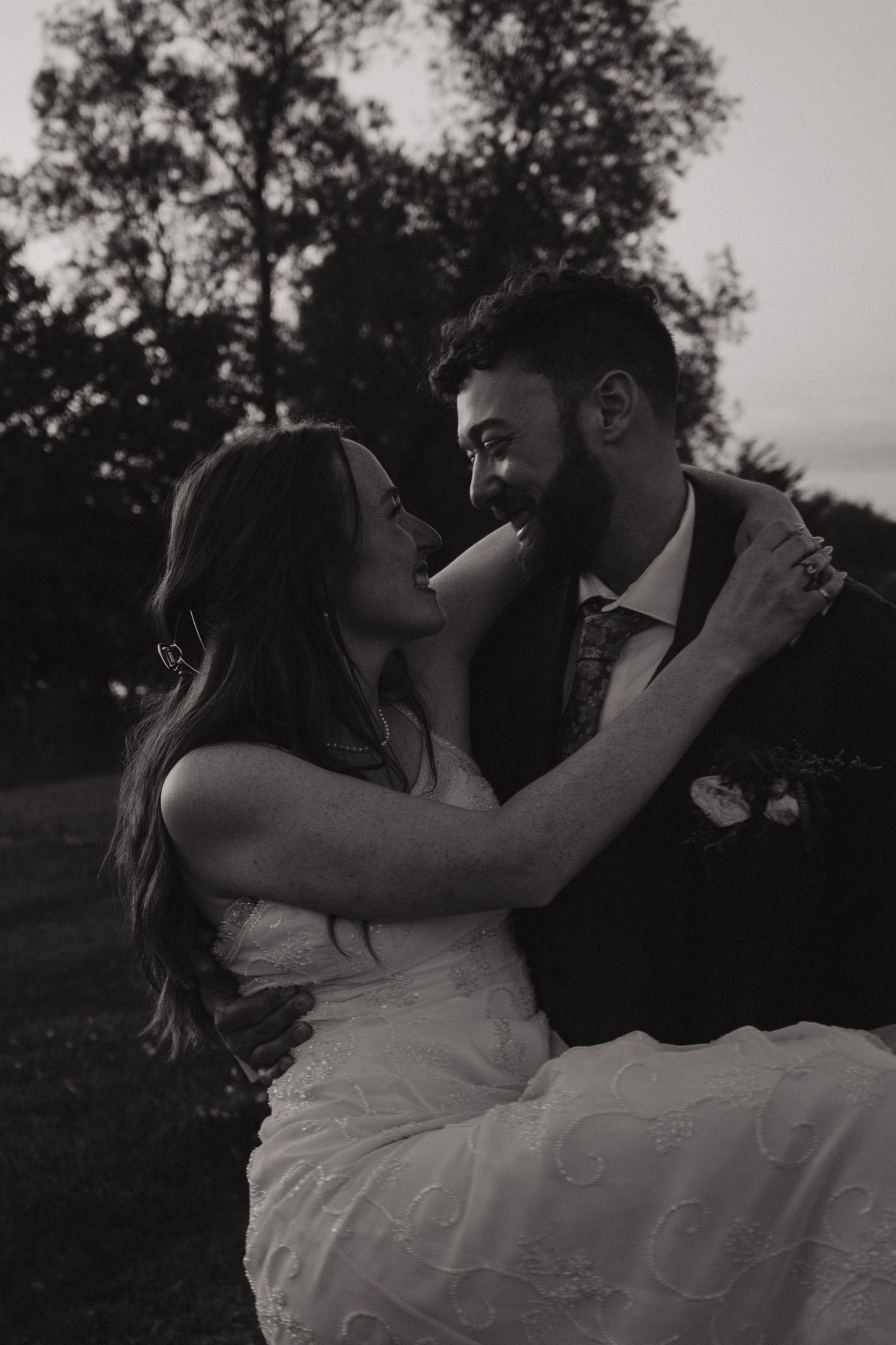 Cat and Seb, Niagara on the lake Ontario - Wedding photography by James Glac