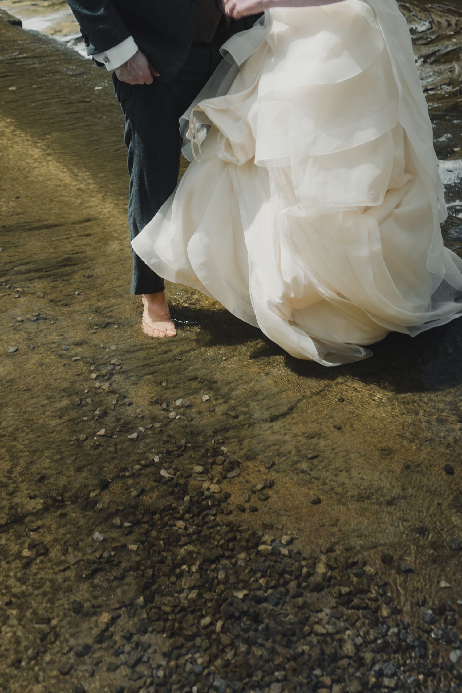 Cat and Seb, Niagara on the lake Ontario - Wedding photography by James Glac