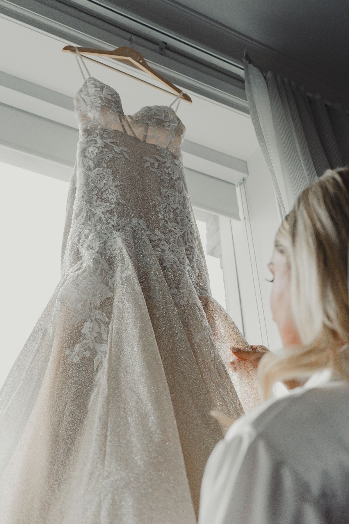 Kat and Liam, Kitchener Ontario - Wedding photography by James Glac